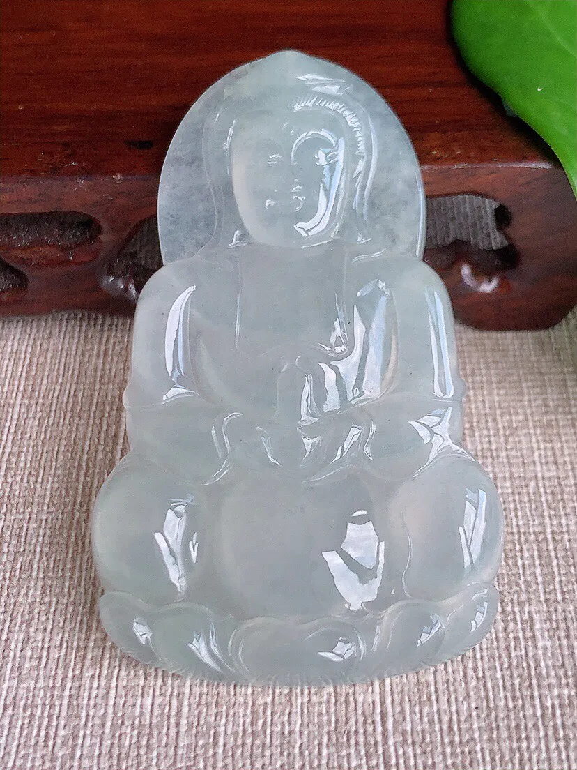 a货翡翠老坑冰种白月光大正装观音吊坠 尺寸63.6×38.7×5.2mm 重量25.15g 0708