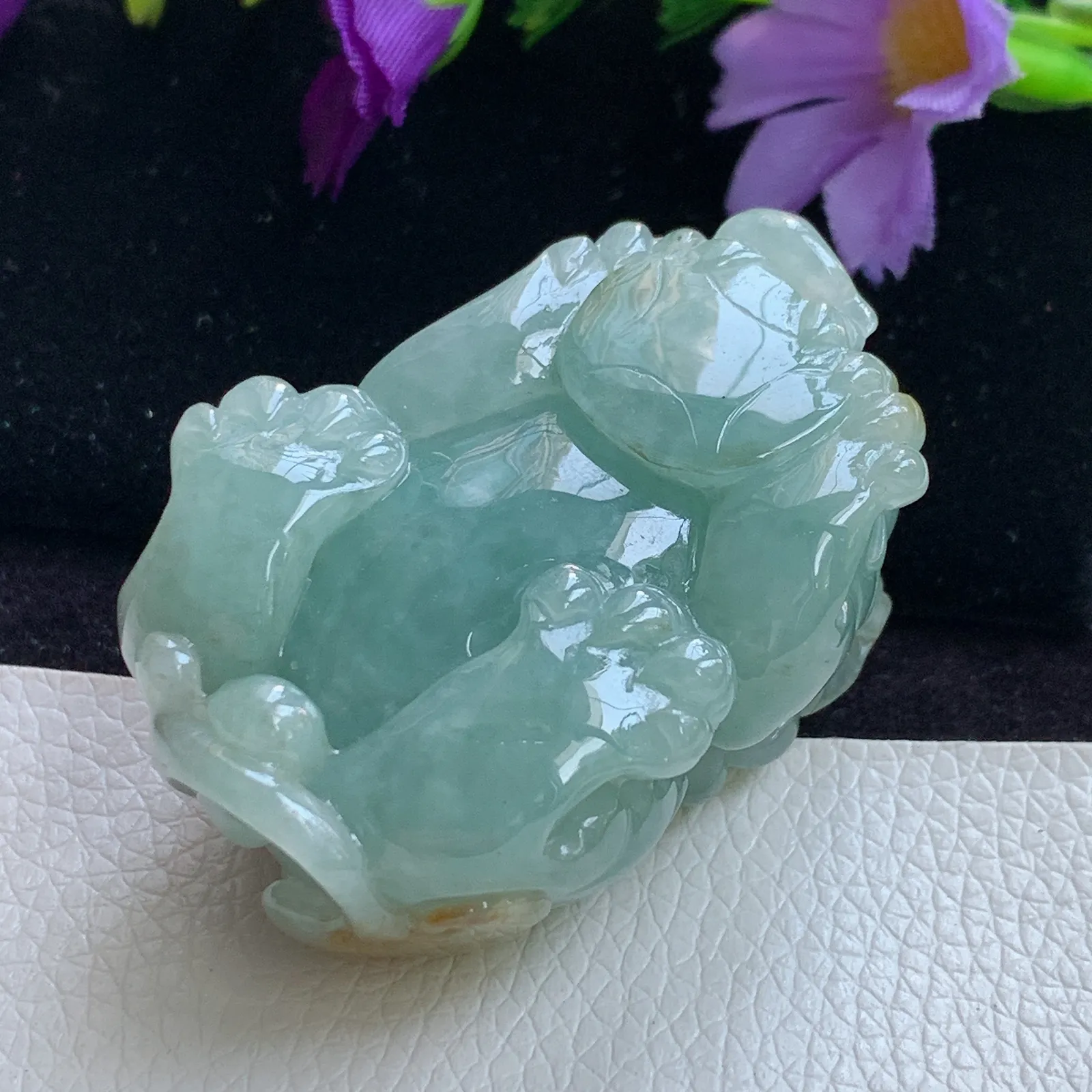 ws实拍48.8*30.6*24.8老坑精雕冰胶双彩立体貔貅玉吊坠 翡翠皮休玉挂件