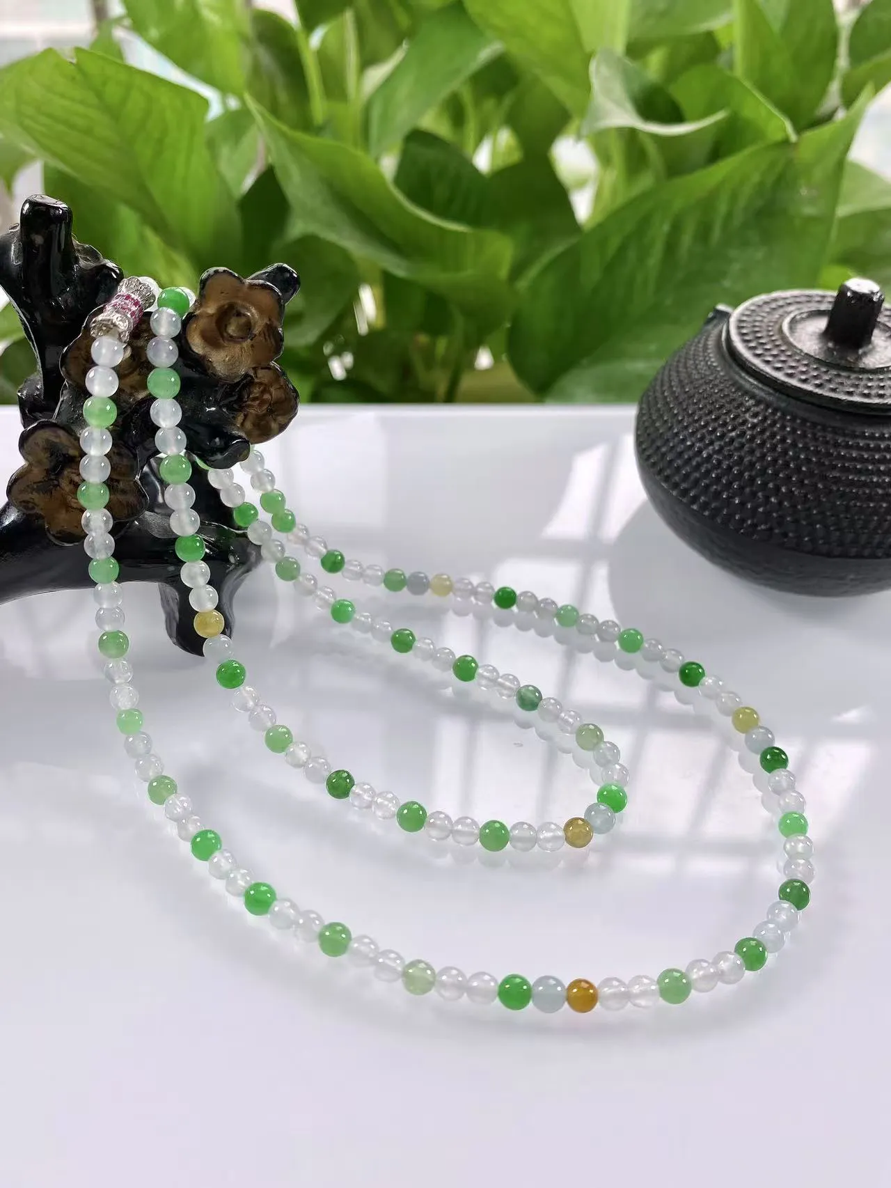 缅甸天然翡翠A货，卡4冰种起光起胶马卡龙多宝小米珠小圆珠项链手链，尺寸：4mm/150颗，长度565mm，重量：15.55g