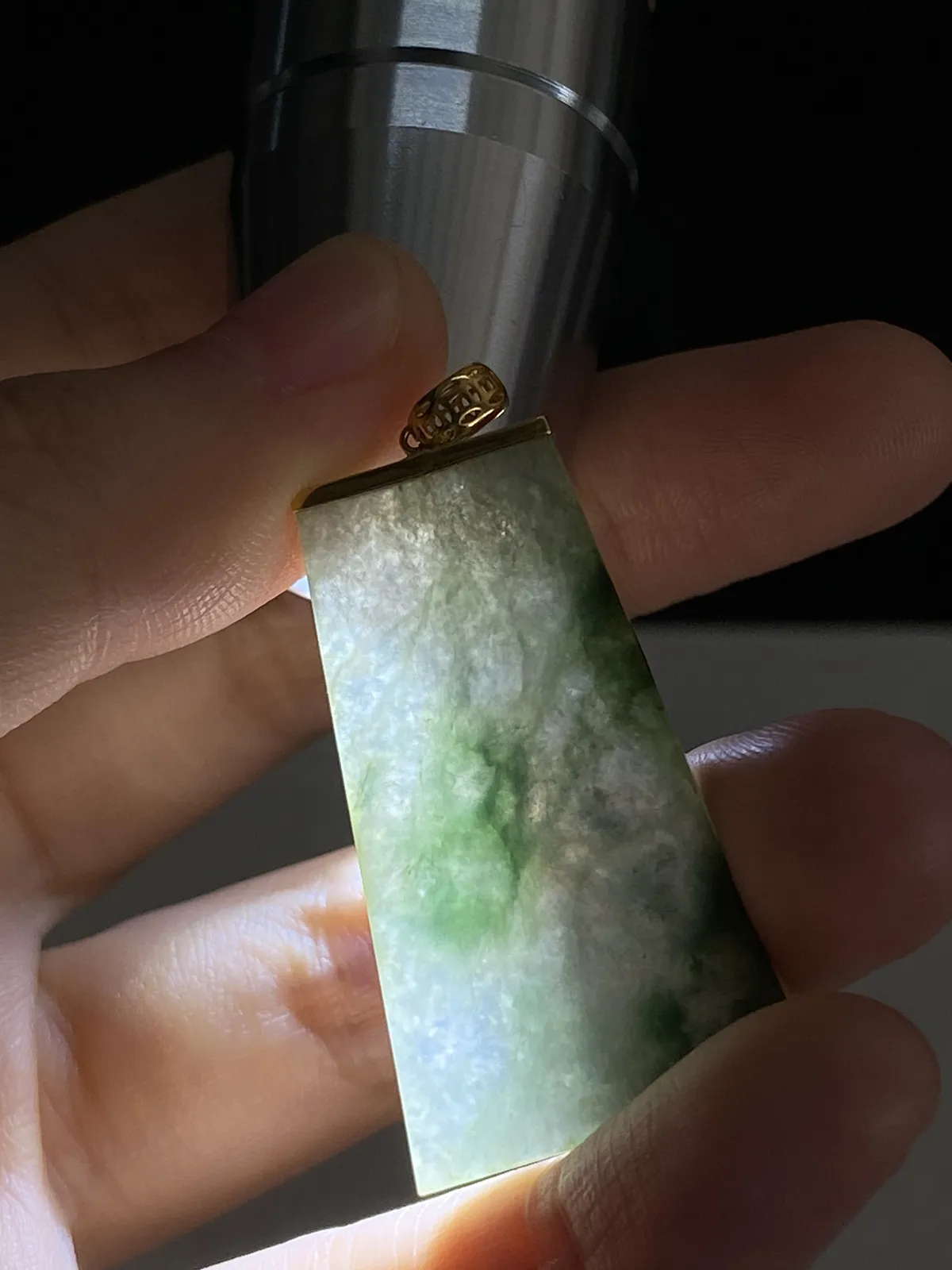 翡翠冰糯种飘绿无事牌，印记：G18K