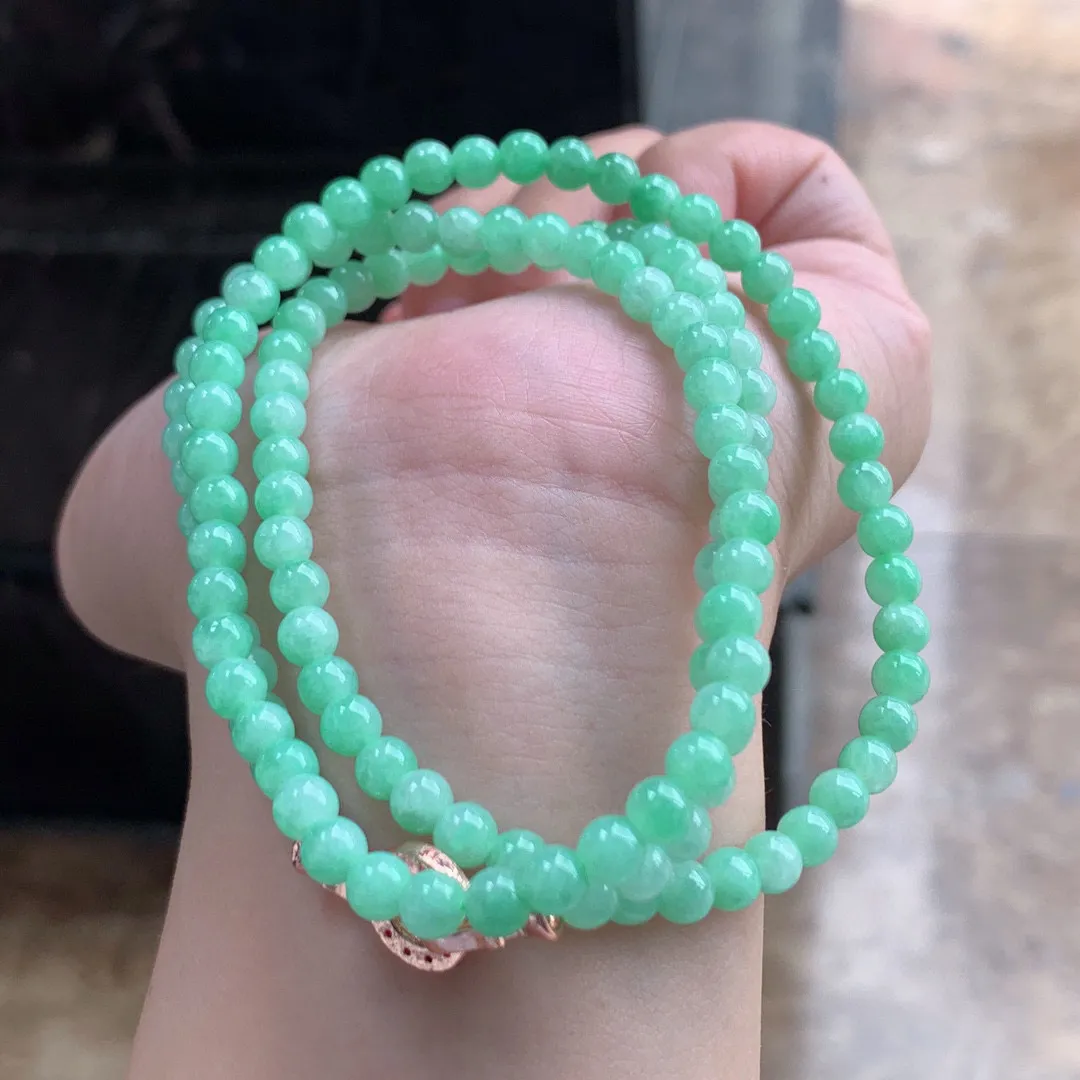果绿色翡翠珠链