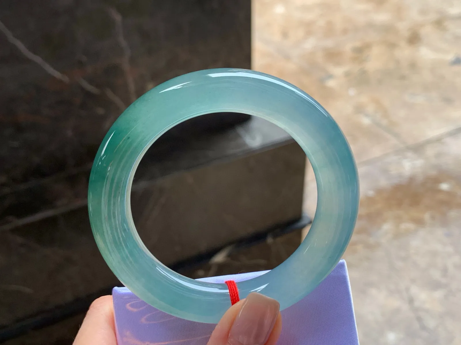 冰种蓝晴福镯
种老54.2/11.8mm