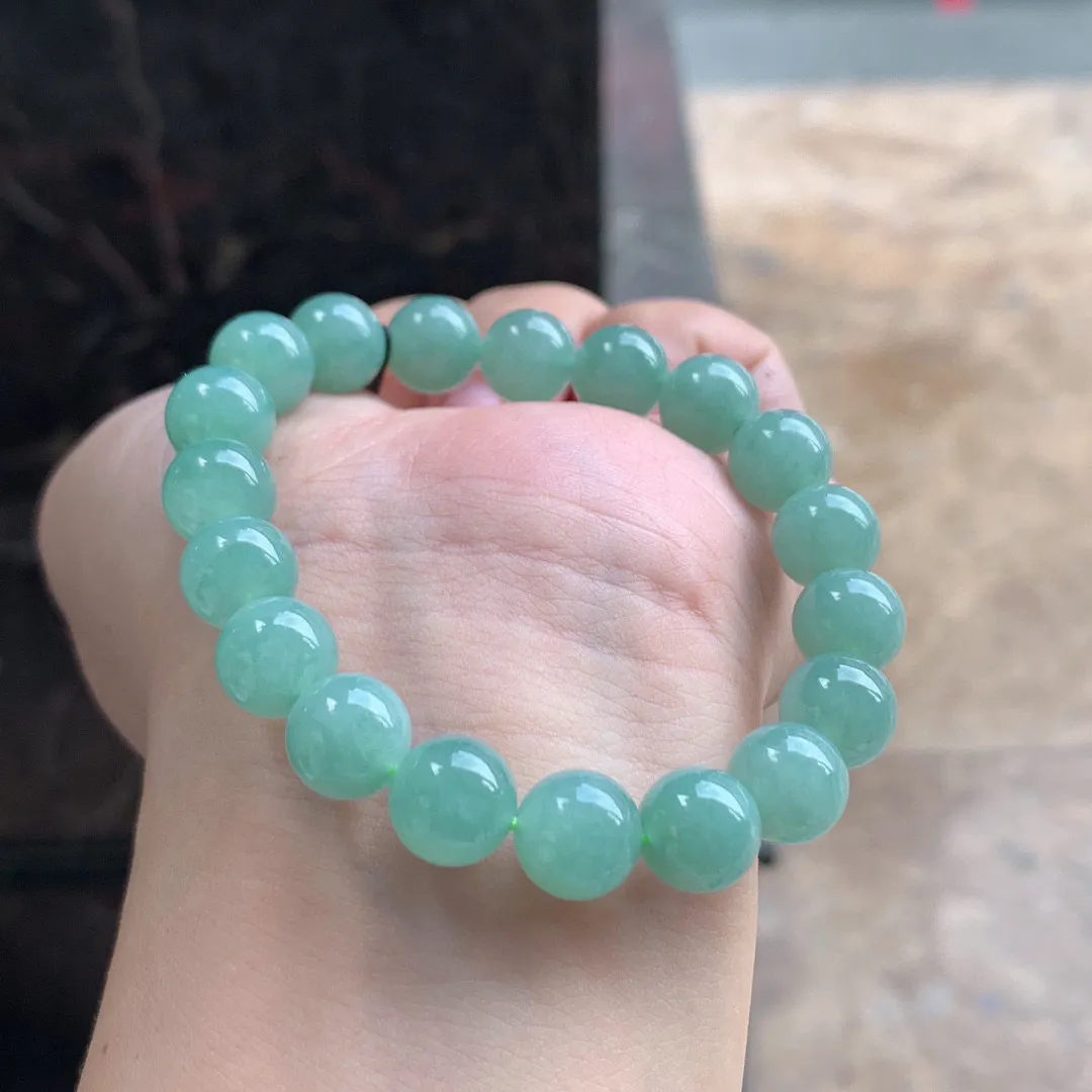 晴水翡翠手串

尺寸10