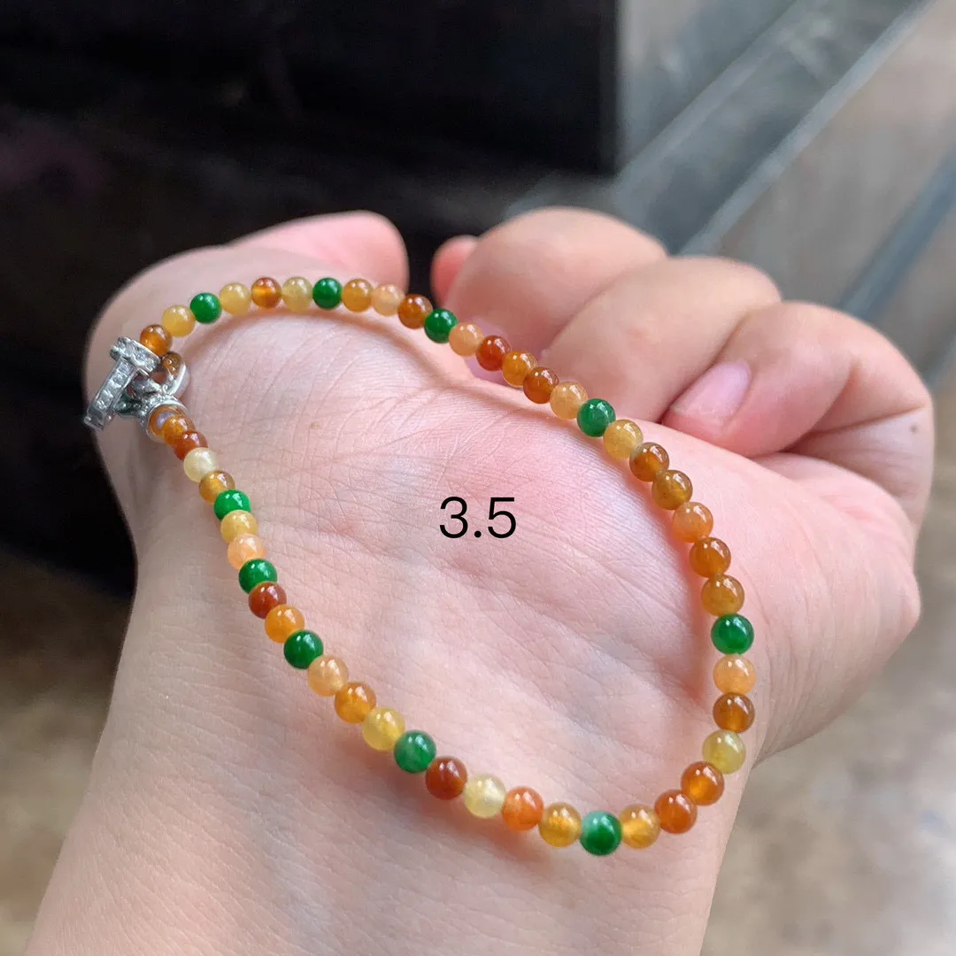三彩翡翠小米珠手串

尺寸3.5