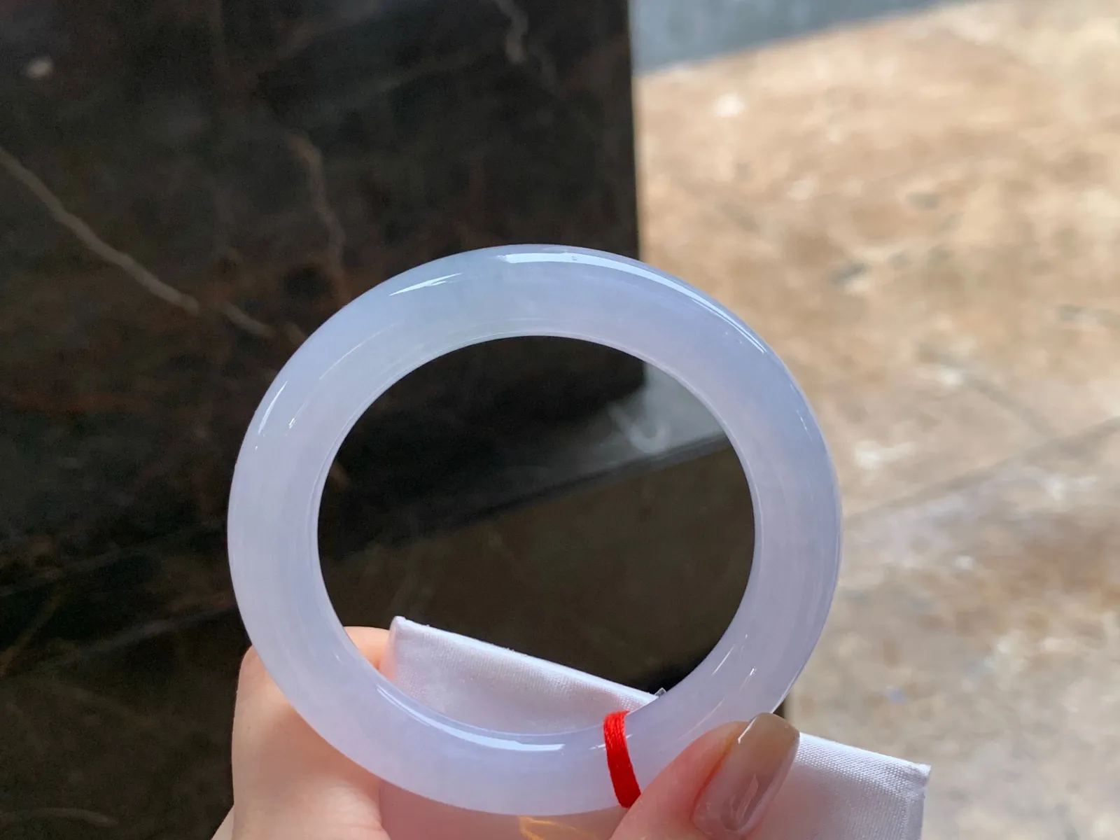 冰淡粉福镯
水润清爽 55/10.6mm