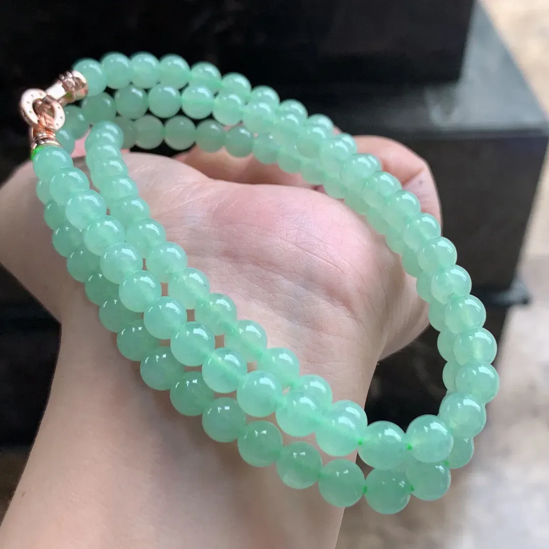 晴绿色翡翠珠链

尺寸6