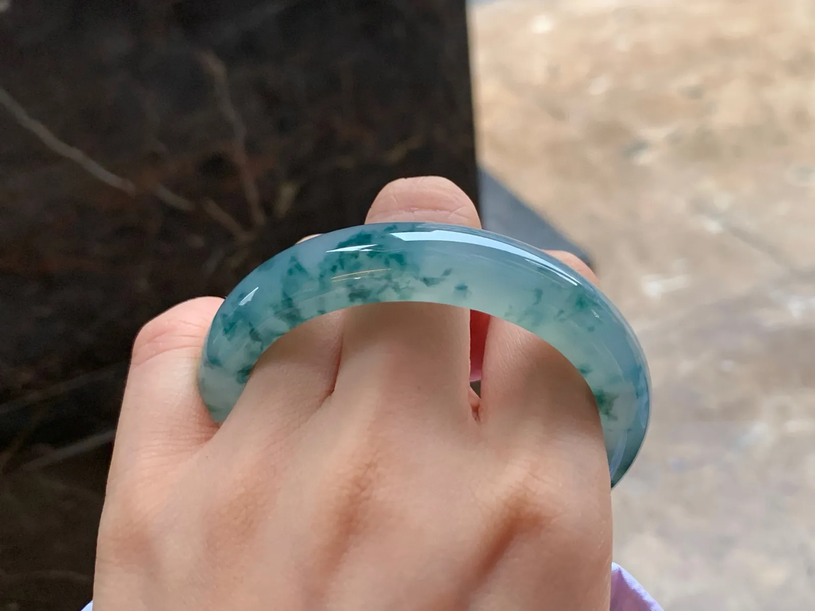 冰飘花手镯
种好水足 55.4/12.2/8.2mm