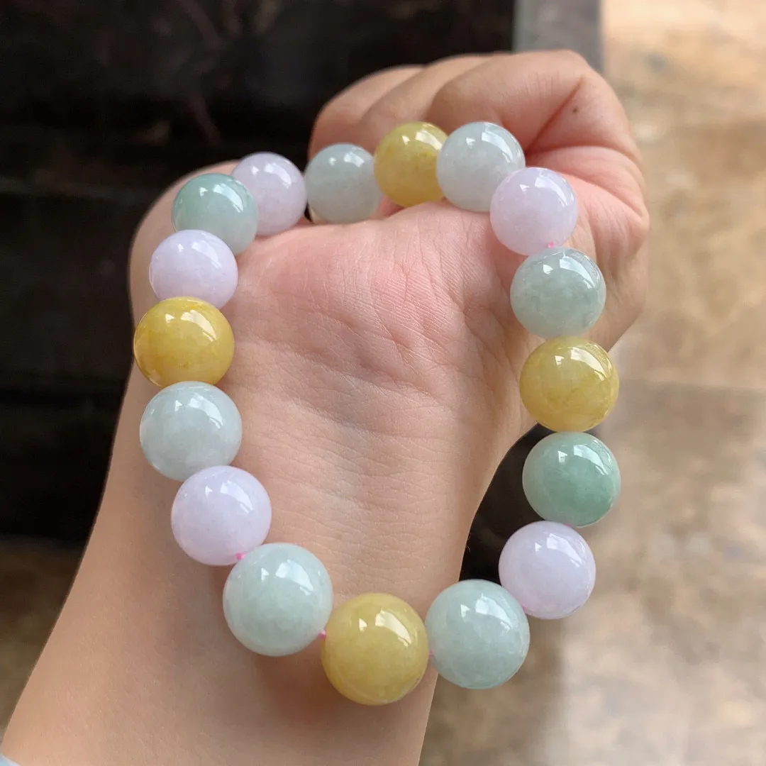 三彩翡翠手串

尺寸12.5