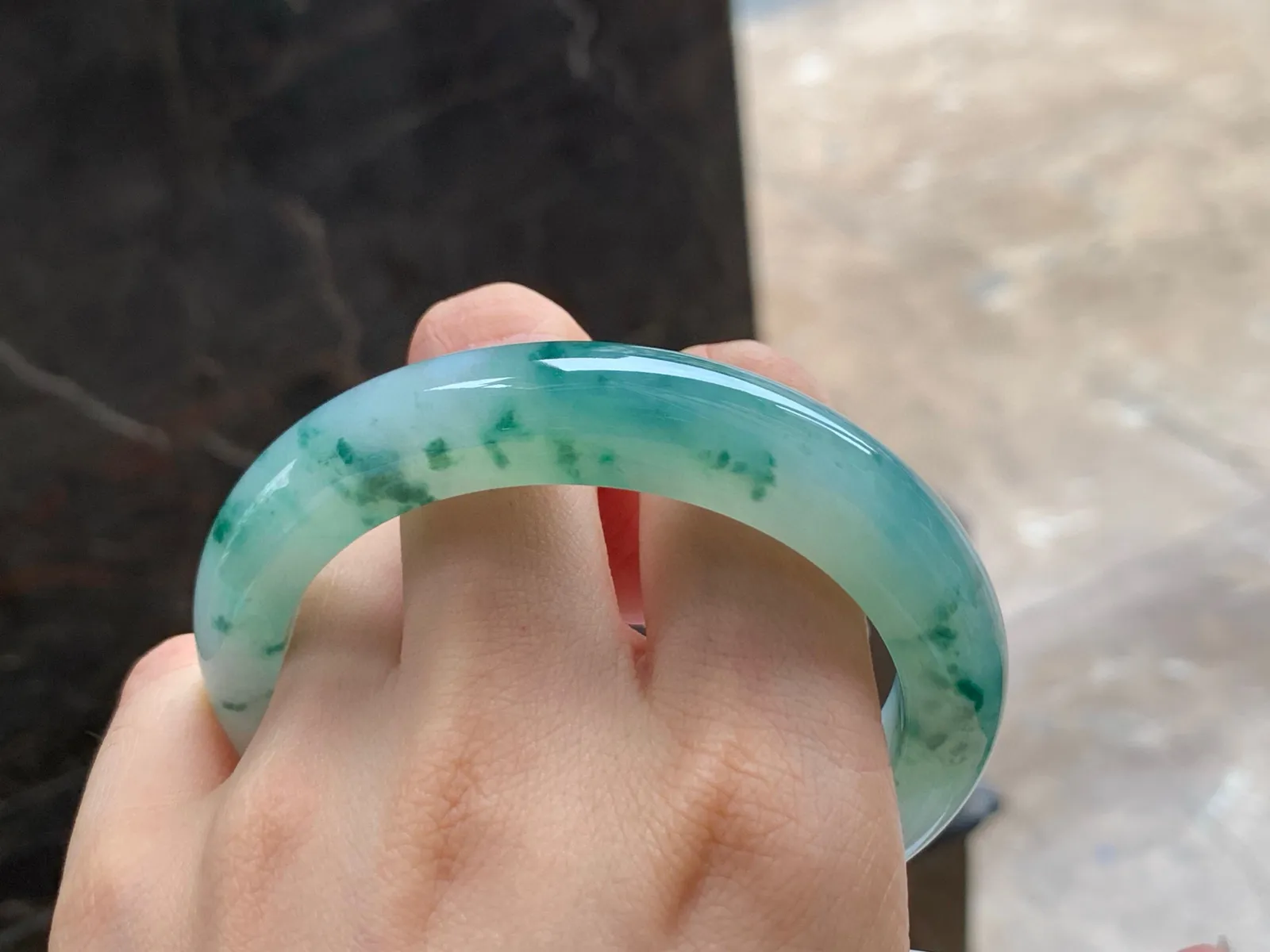 冰飘花手镯
水润58.3/12.9/9.6mm