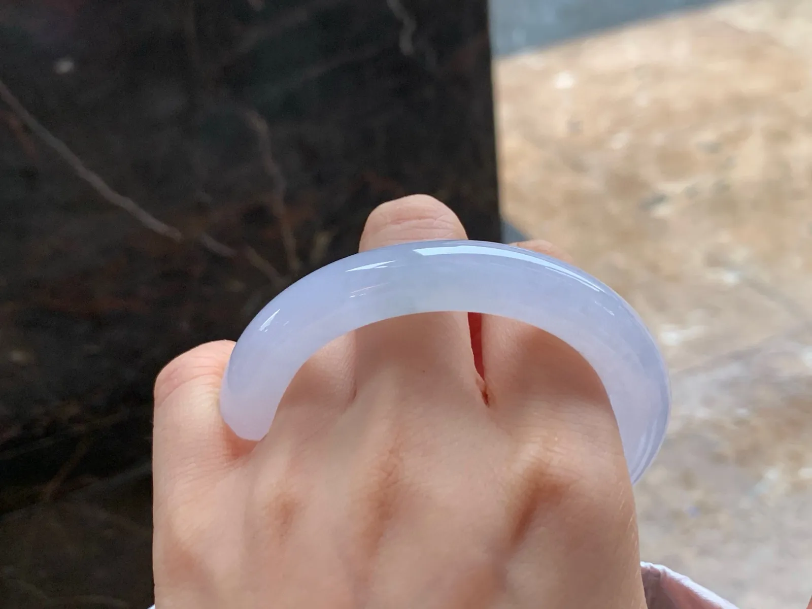 冰淡粉福镯
水润清爽 55/10.6mm