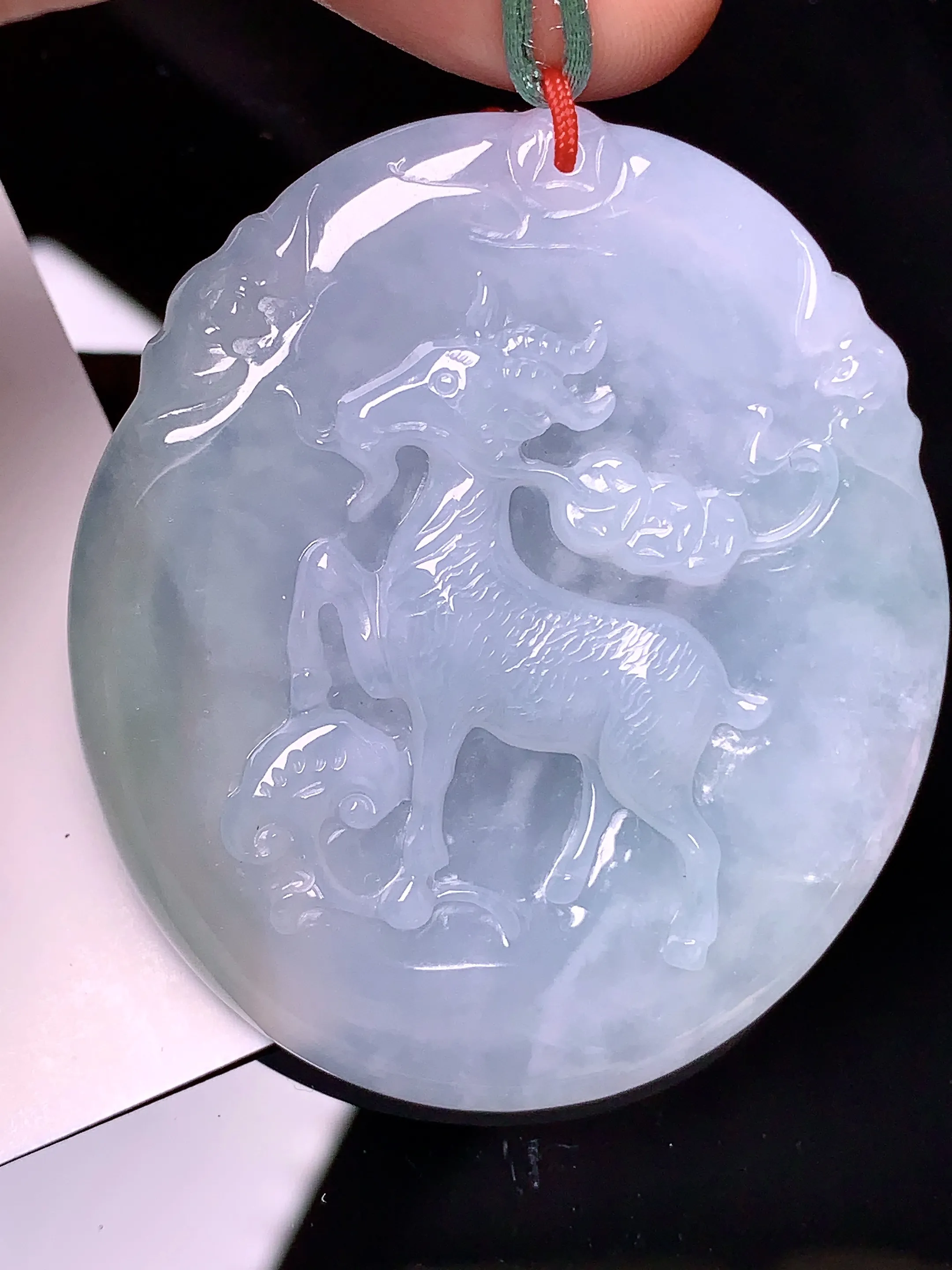 生肖羊牌吊坠 玉质细腻 水润亮眼  整体尺寸50*43.8*5.5