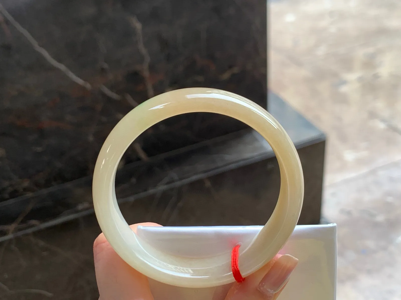 黄加绿手镯
独特58.3/15/7mm