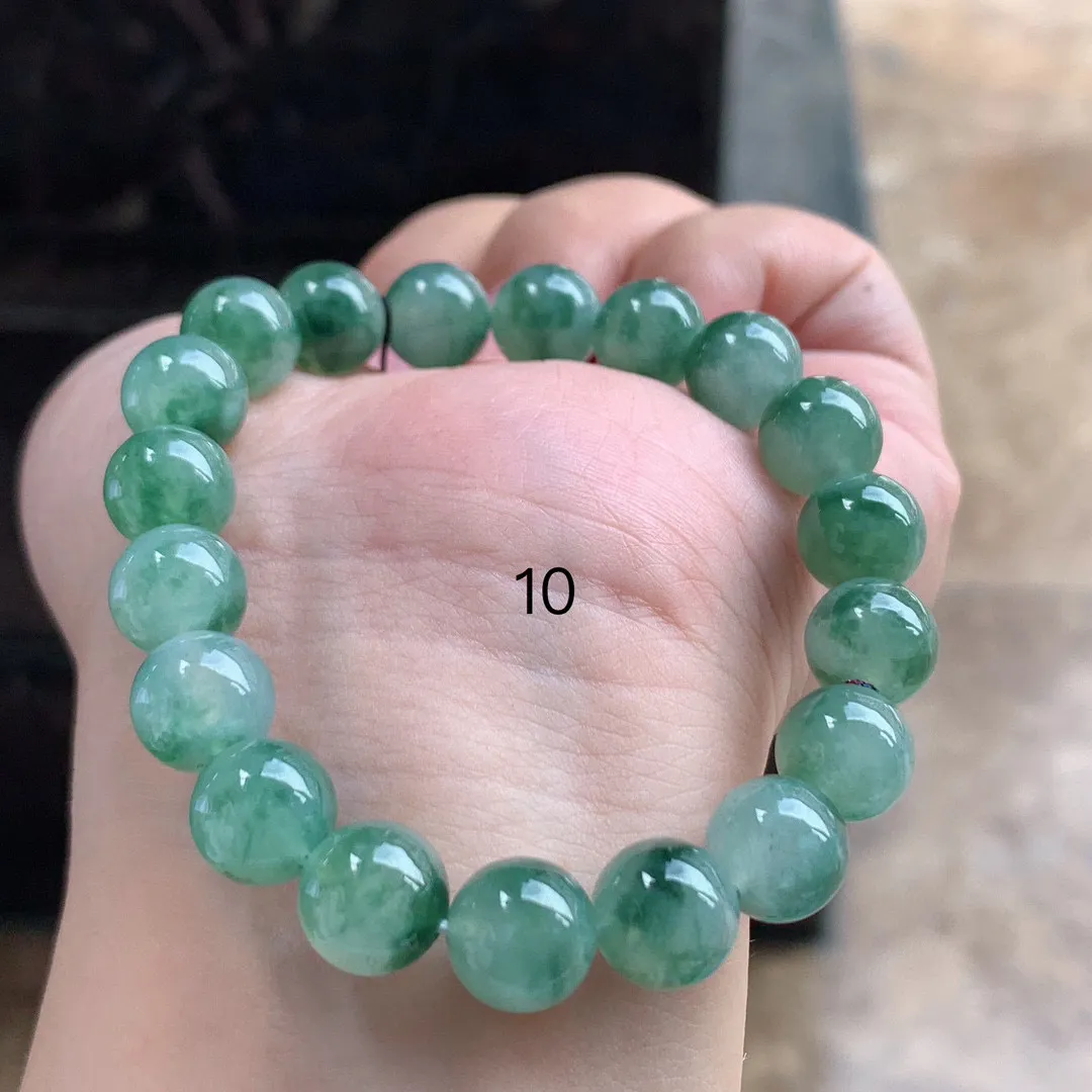 冰晴水飘花翡翠手串

尺寸10