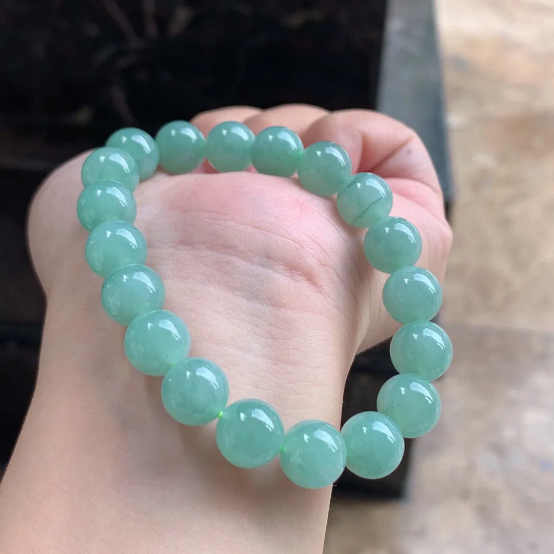 晴水翡翠手串

尺寸10
