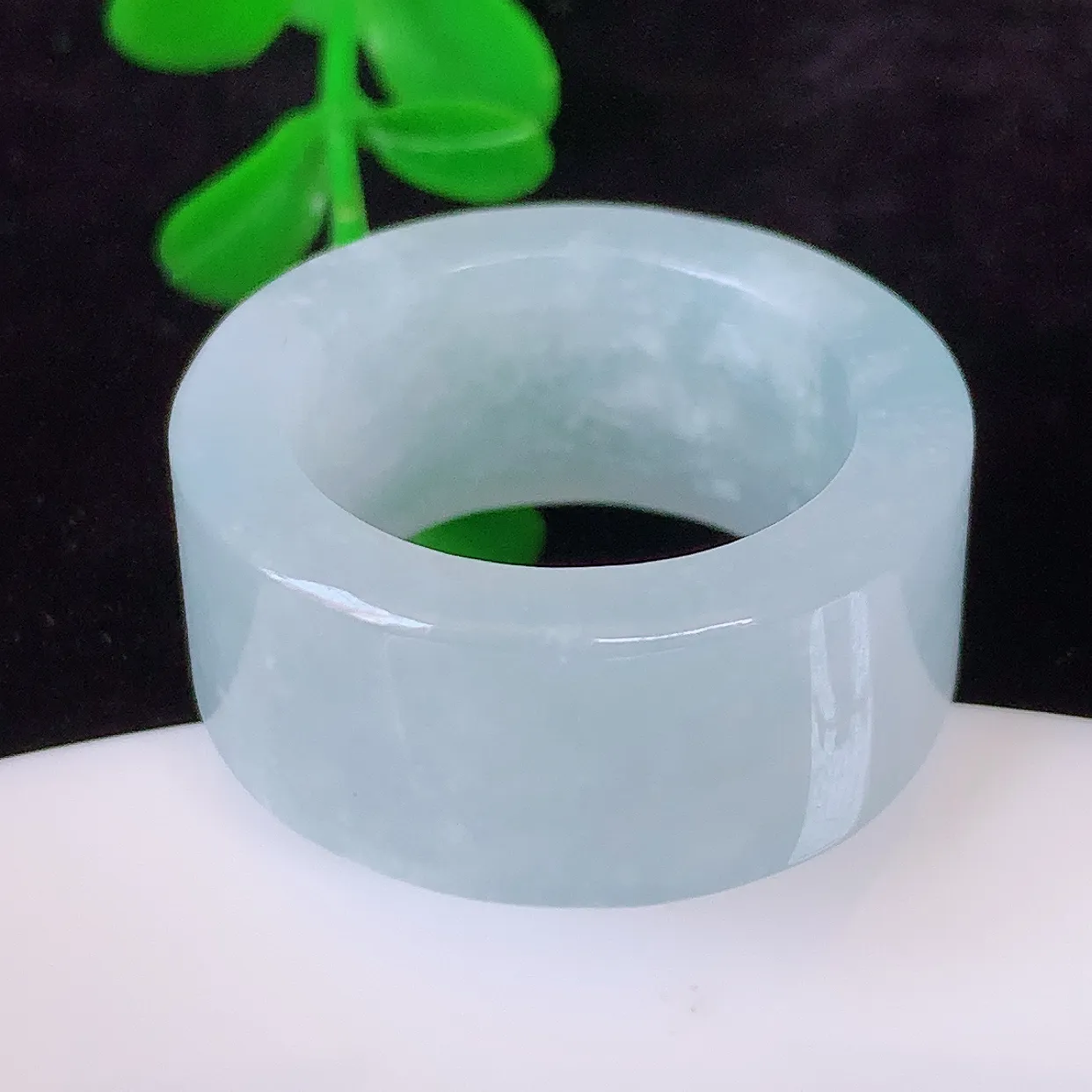 自然光实拍，20mm内径翡翠扳指，冰润指环，玉扳指，财源滚滚，玉质细腻起胶，23圈口，种水好！#57
