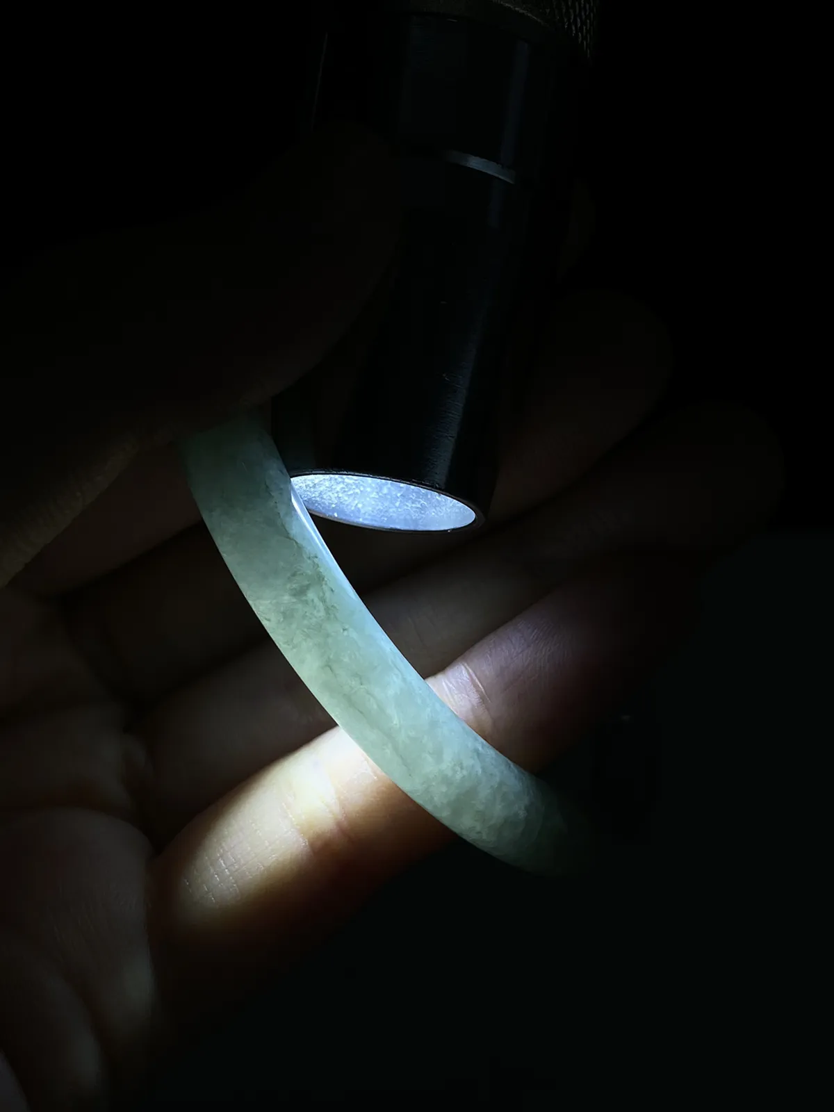 圆镯52圈口，翡翠手镯
