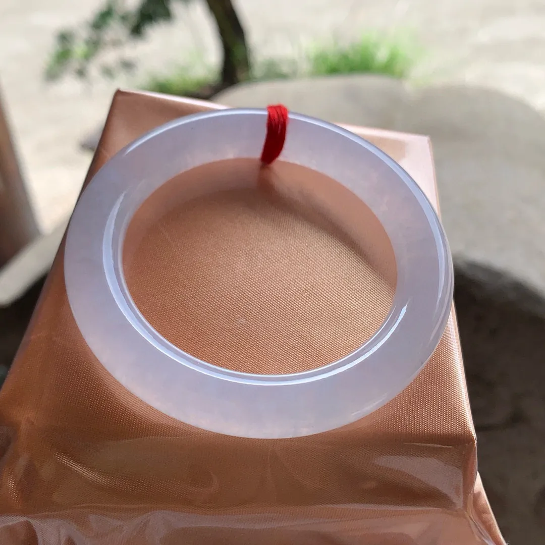 圆条高冰白月光 无瑕 尺寸:53.8/10.4  种水好🥰🥰