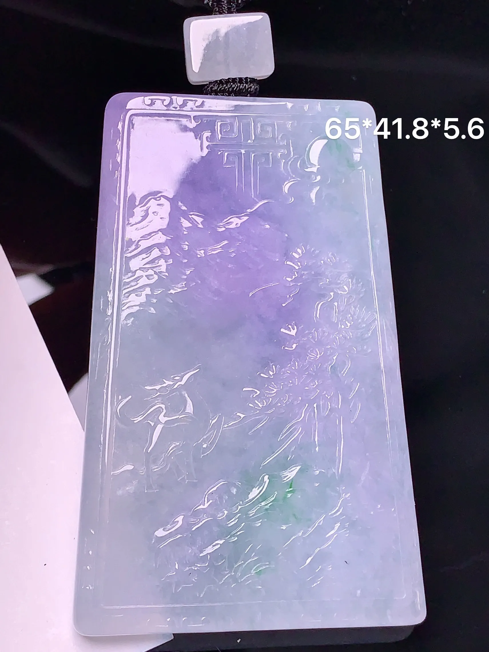春彩山水吊坠 玉质细腻 水润亮眼 整体尺寸65*41.8*5.6