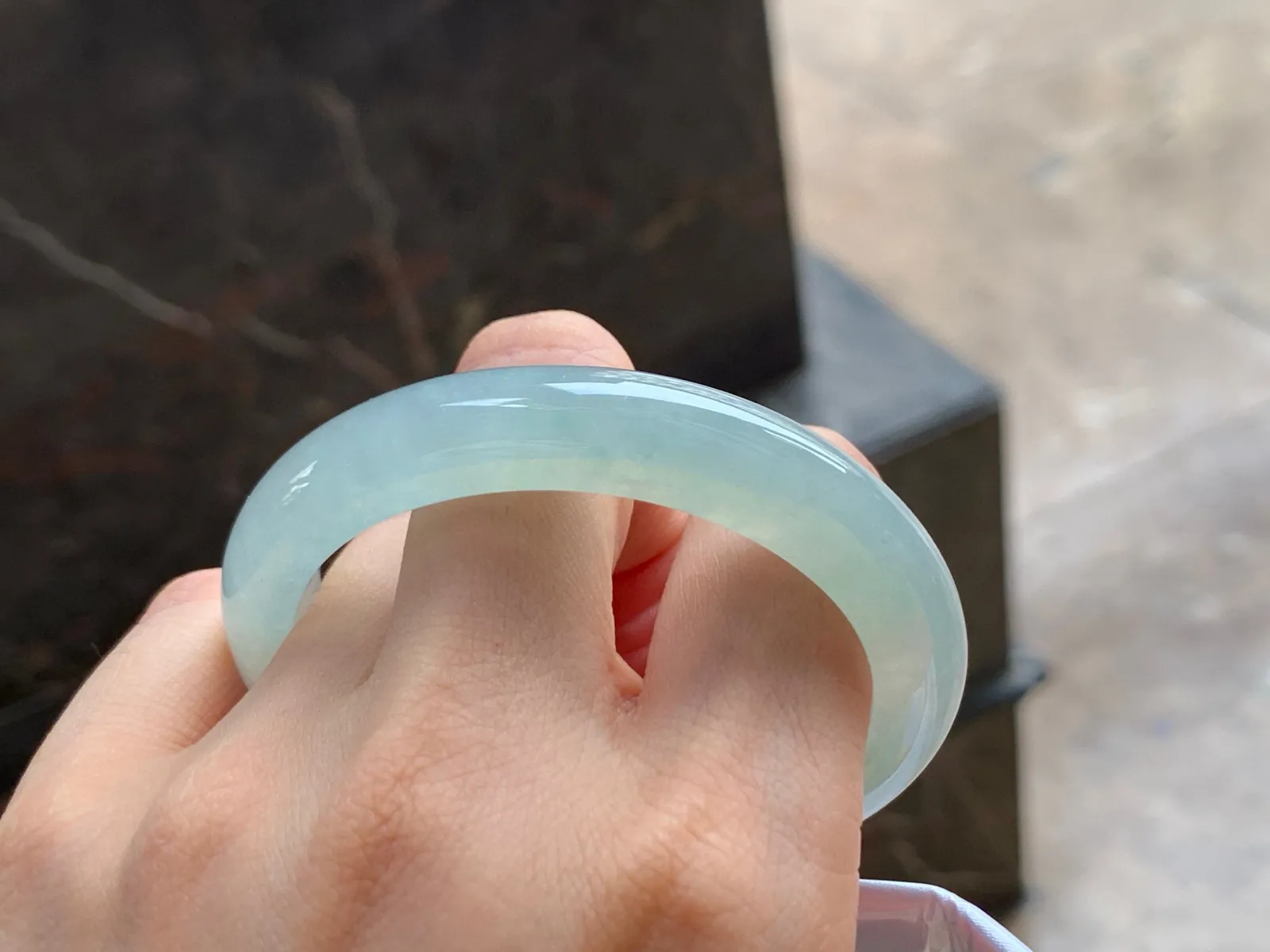 冰贵妃镯
水润53.2/10.6/8mm