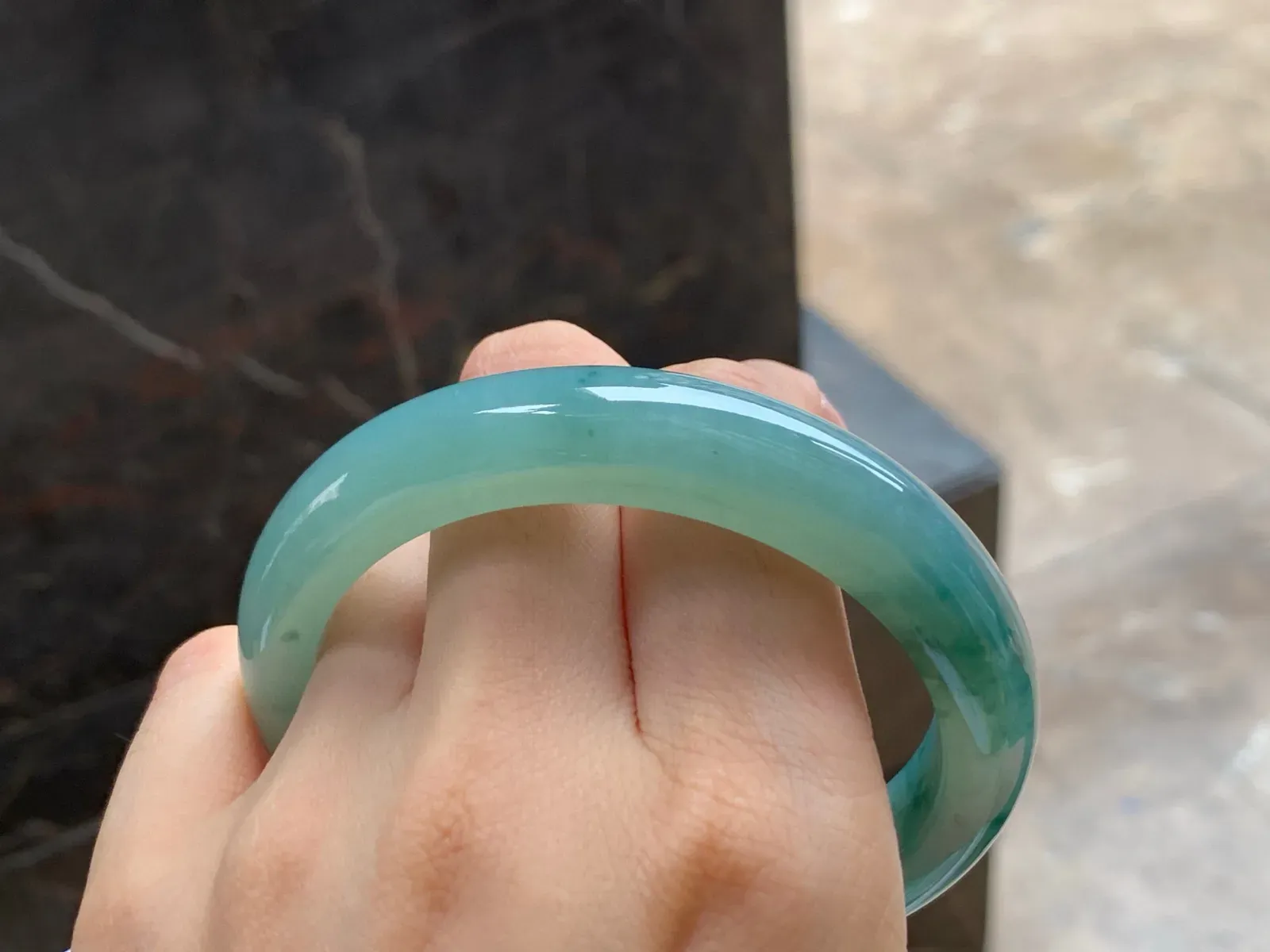 飘花大圈手镯
59.6/12.2/9mm