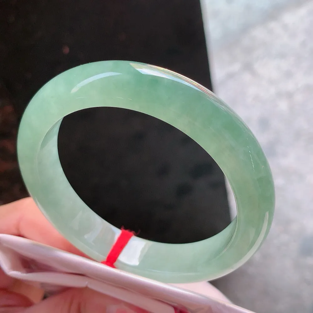 正圈高冰绿 一丝棉线 尺寸:56.9/12.7/8.8  冰润🥰🥰