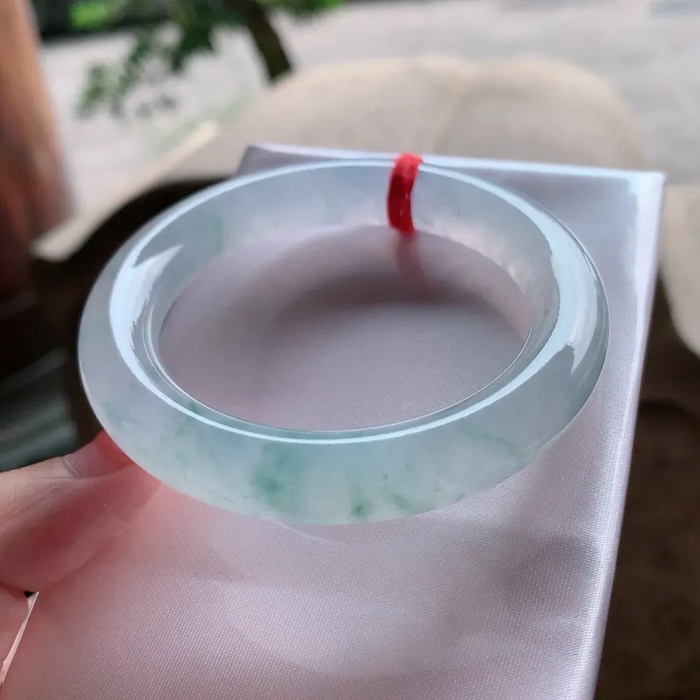 圆条冰玻飘花 无瑕 尺寸:53.2/10.7/10.4  花美 种水好