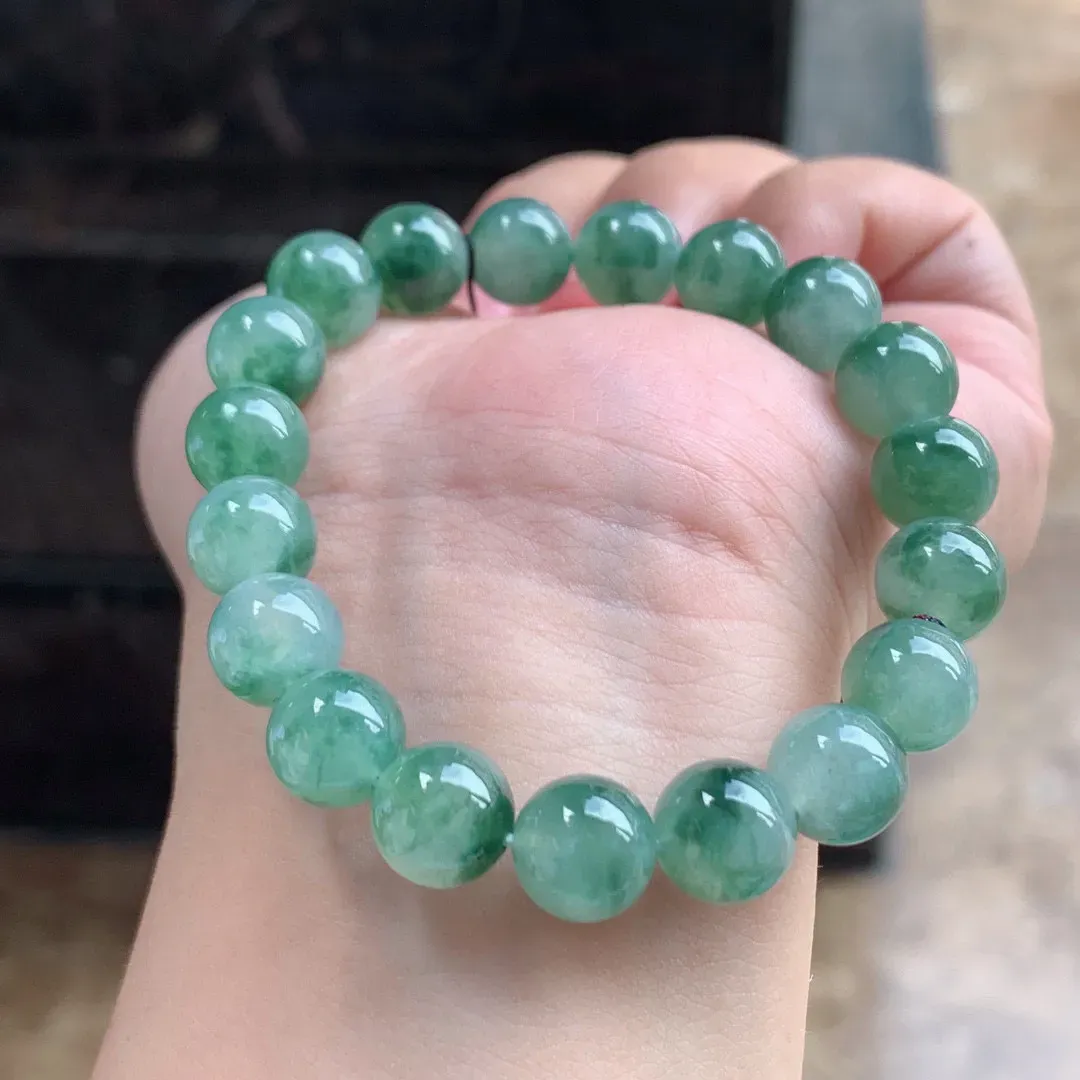 冰晴水飘花翡翠手串

尺寸10