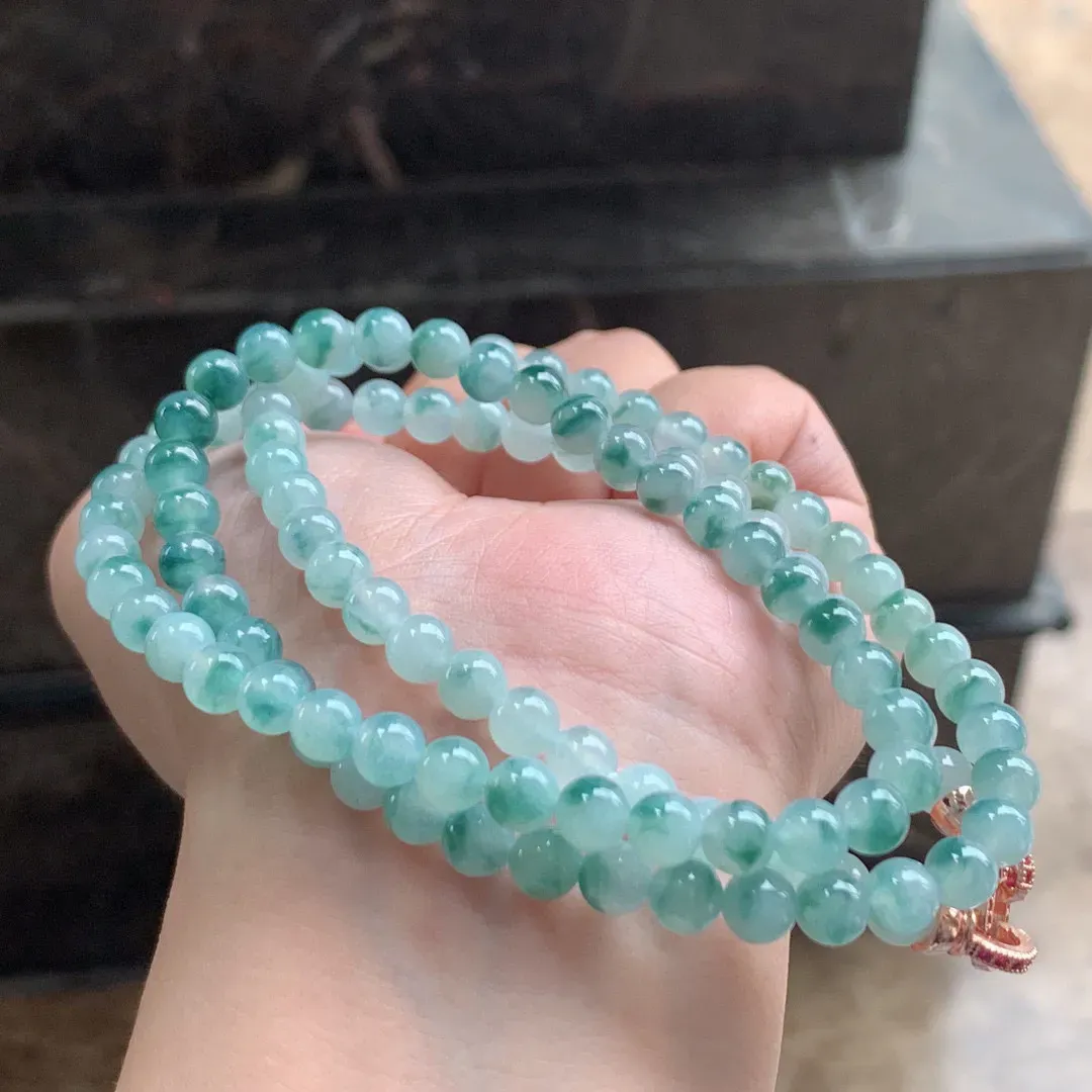 冰飘花翡翠珠链

尺寸6