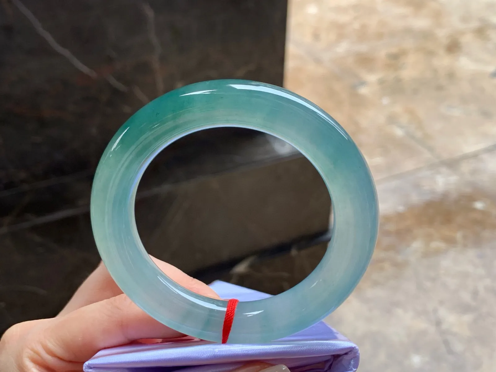 冰种蓝晴福镯
种老54.2/11.8mm