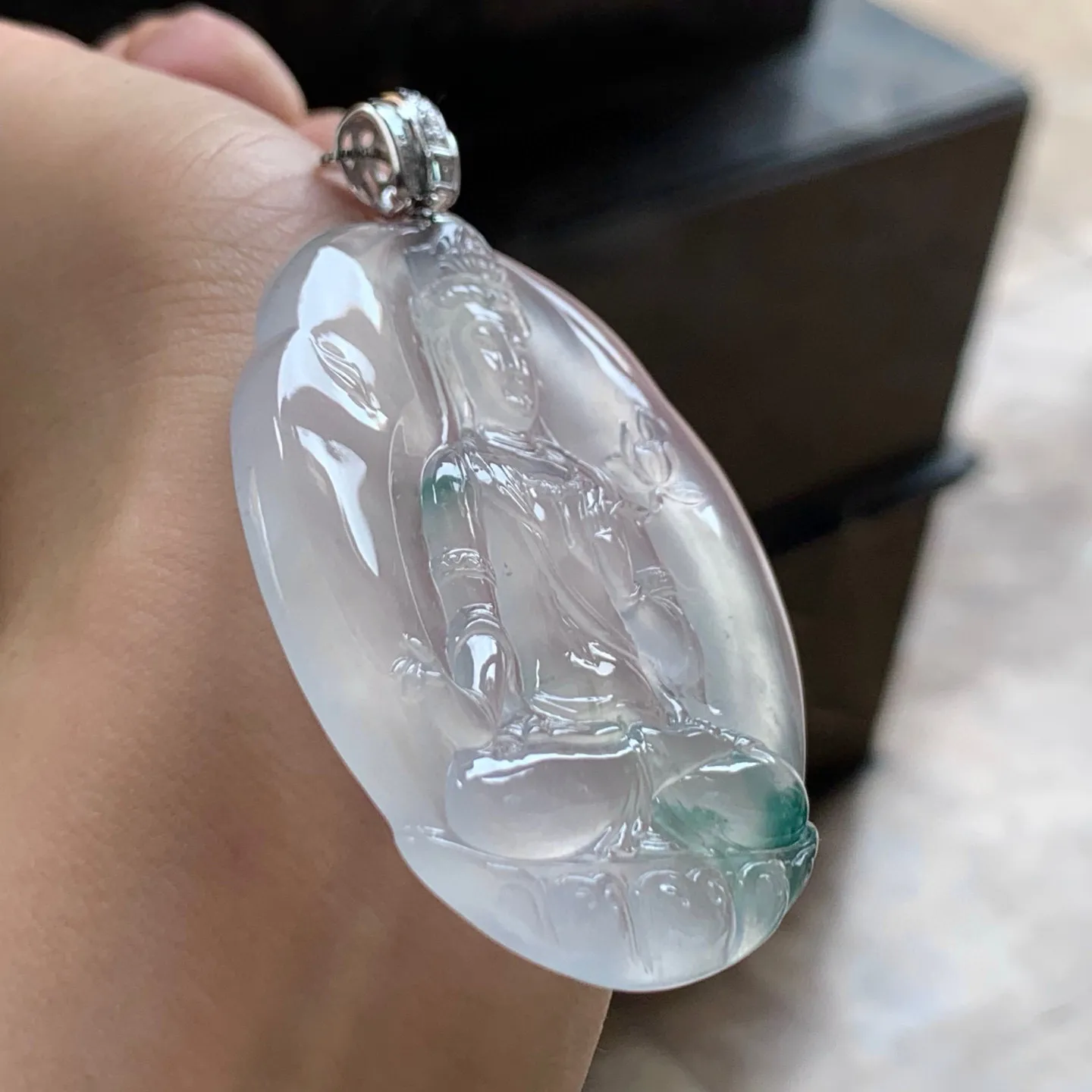 冰种飘花度母
种老 金扣