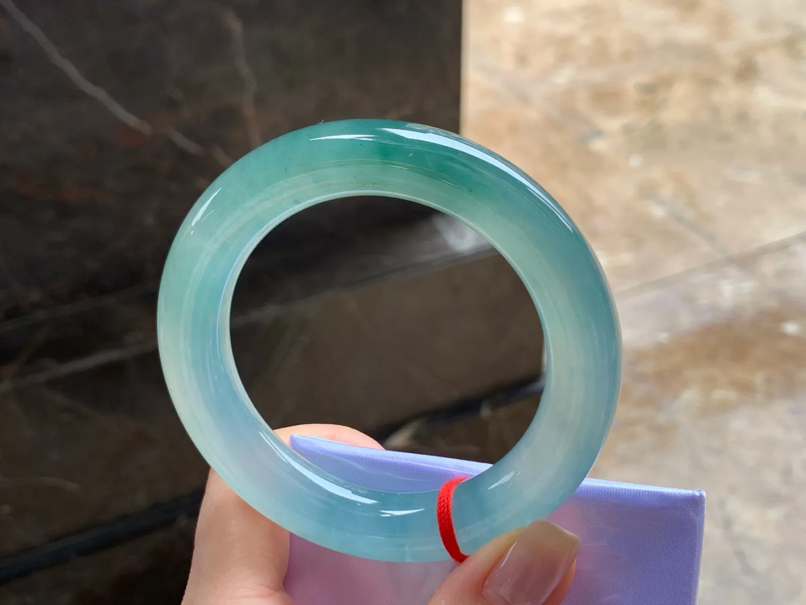 冰种蓝晴福镯
种老54.2/11.8mm