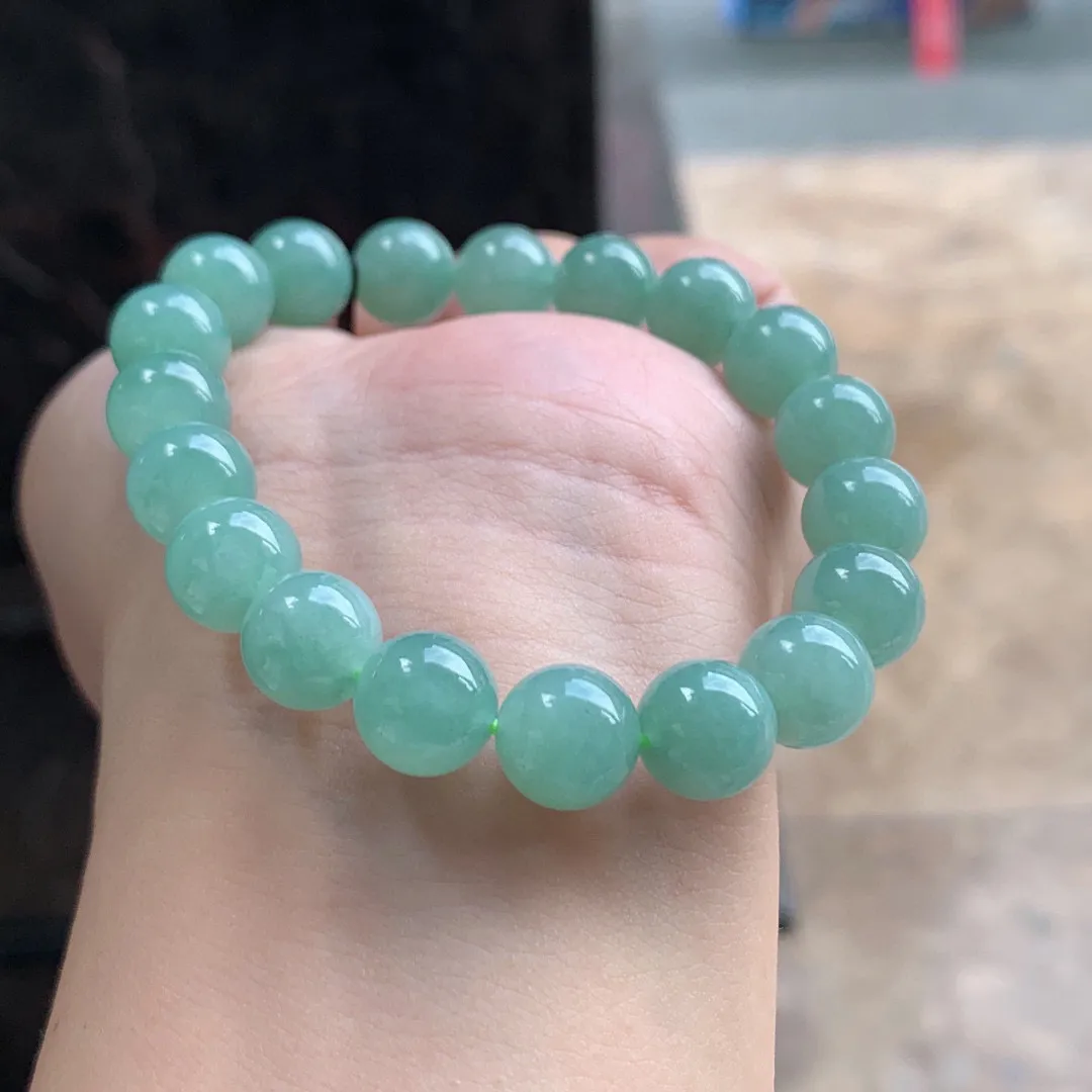 晴水翡翠手串

尺寸10
