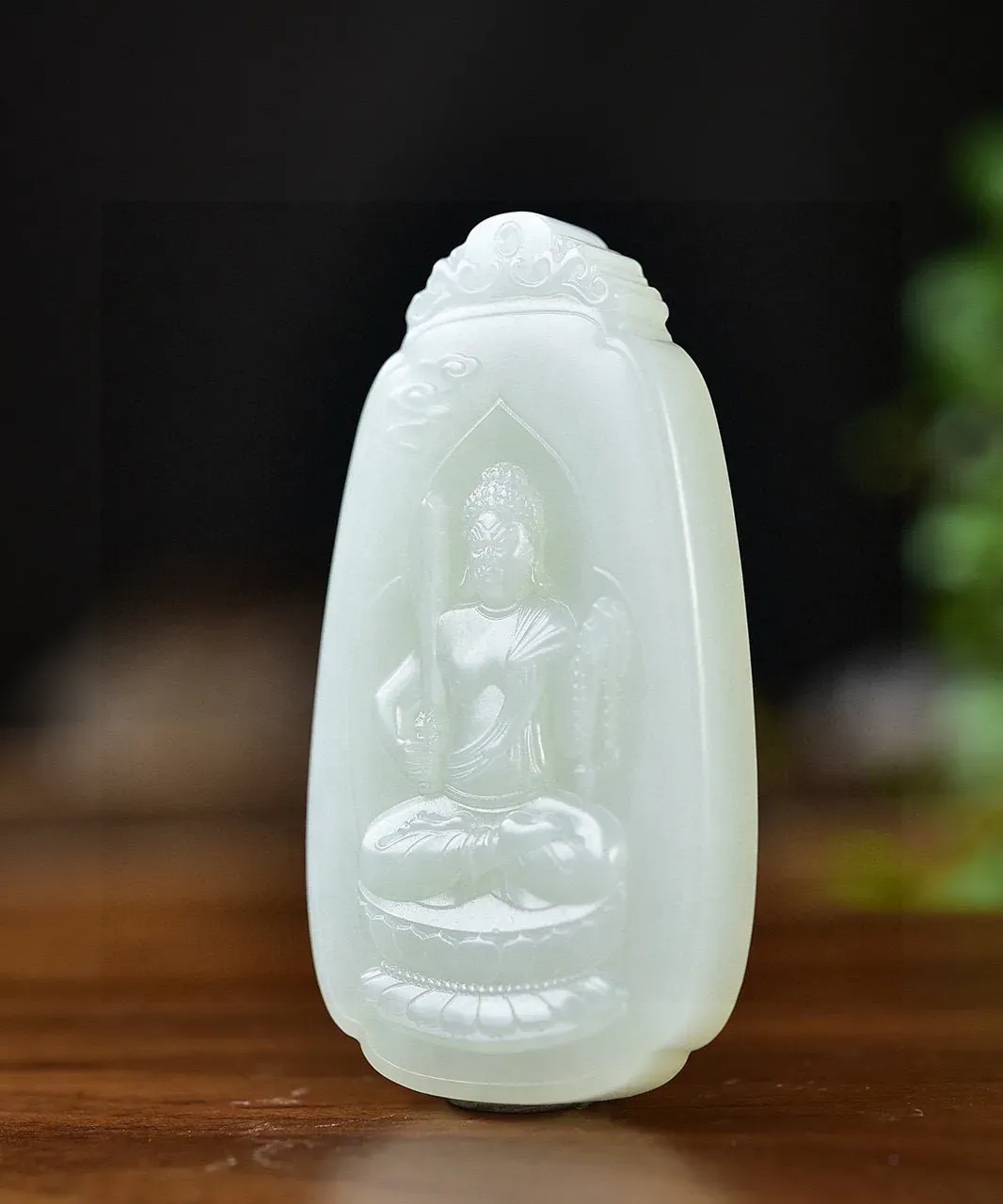 天然和田玉.羊脂玉.不动明王菩萨.玉牌.属鸡的守护神.玉质油润细腻.不动尊.是佛教中慈悲与智慧的象征 有求必应 福泽世间.菩萨护佑.一生平安.品质保证.全国复检.尺寸60/31.9/10.3重40.03克.