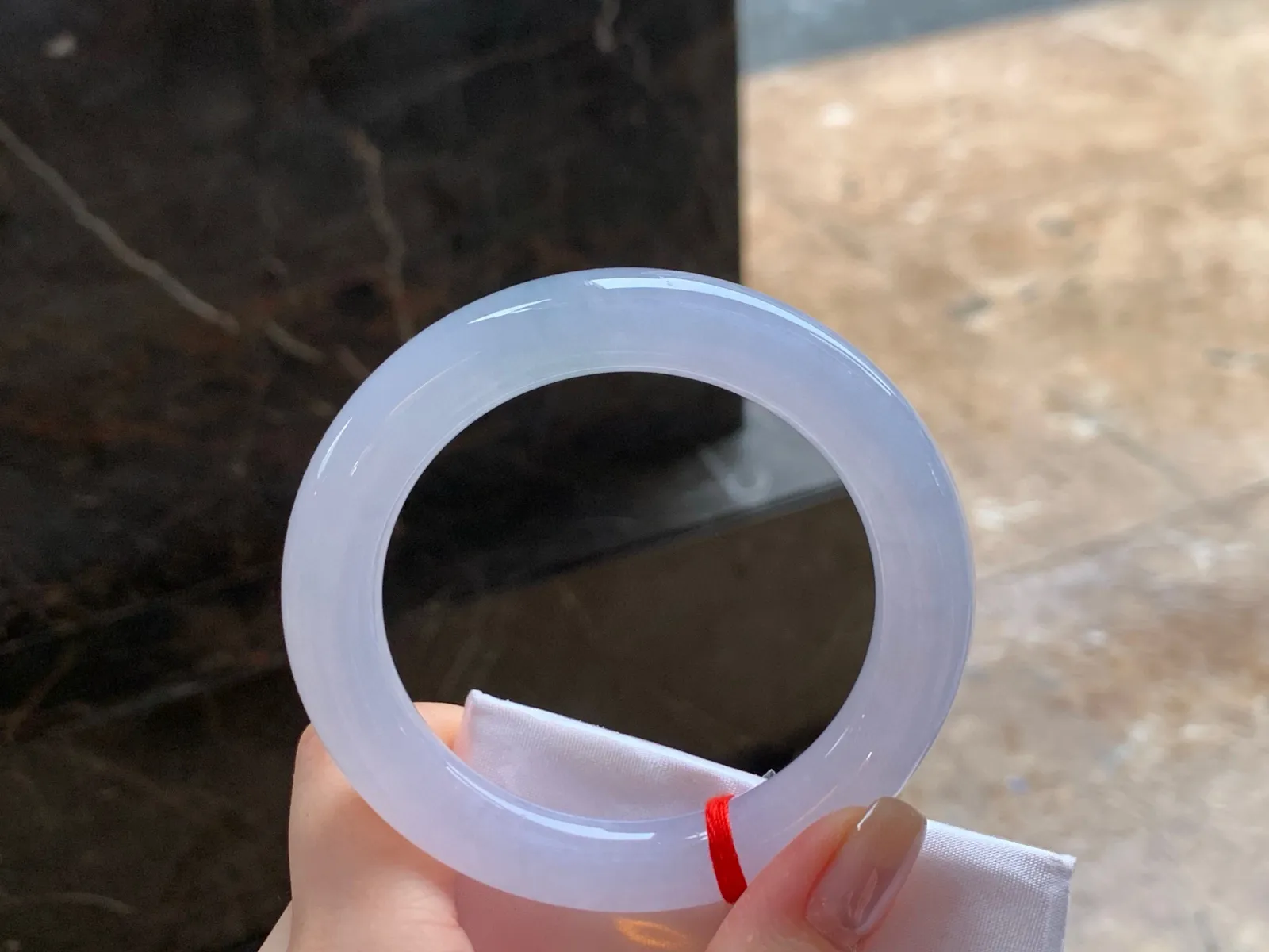 冰淡粉福镯
水润清爽 55/10.6mm