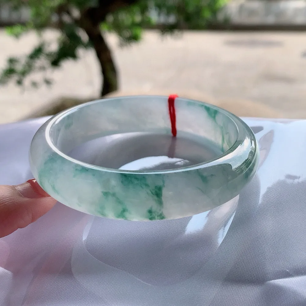 正圈冰玻飘花 无瑕 尺寸:56.5/13.9/7.6 冰润起光 微棉 ️️