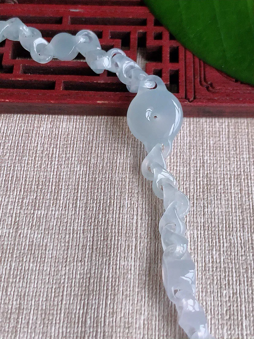 a货翡翠老坑冰种白月光平安扣手链 尺寸14×5.8mm 重量11.47g 0710