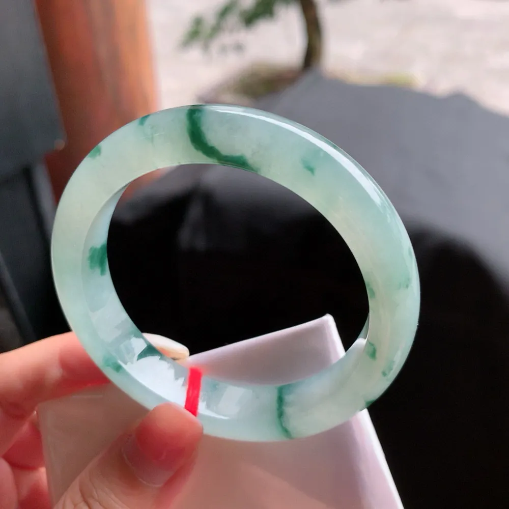 正圈高冰飘花 皮纹 尺寸:54.2/11.9/8.2 花美 种水好