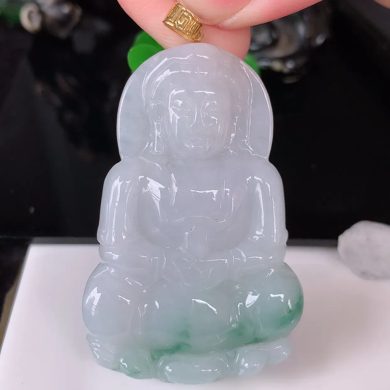 18K金镶嵌冰胶飘花观音吊坠，赐福翡翠观音，观音面相端庄，品相佳，佩戴气质！#35.10整体56裸石50.5*33.5*5.8