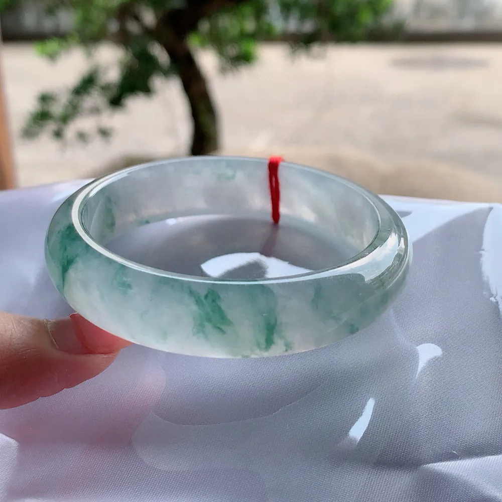 正圈冰玻飘花 无瑕 尺寸:56.5/13.9/7.6 冰润起光 微棉 ️️