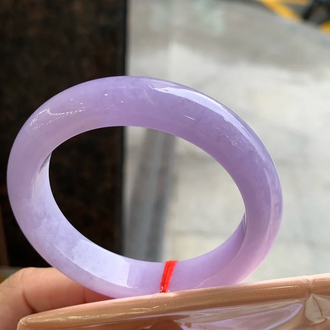 正圈满色紫罗兰 无瑕 尺寸:52.4/12.4/9.3 实物紫淡些