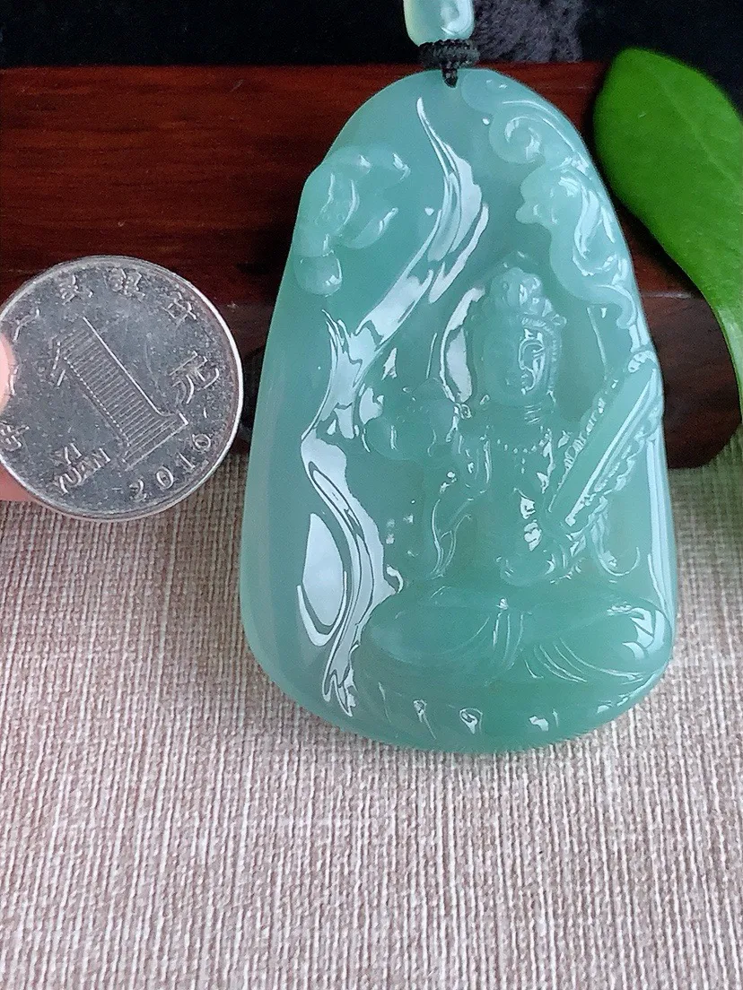 a货翡翠老坑冰种晴水虚空藏菩萨吊坠 尺寸64×40.6×7mm 重量42.29g 0710