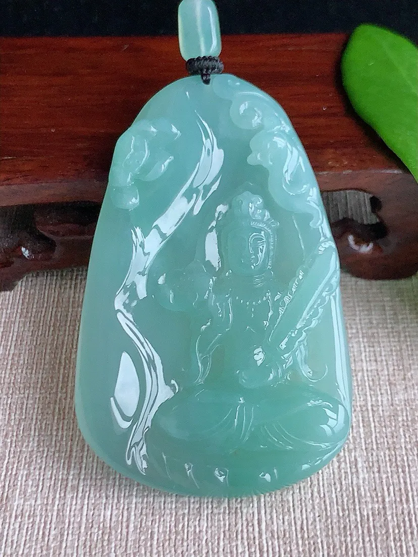 a货翡翠老坑冰种晴水虚空藏菩萨吊坠 尺寸64×40.6×7mm 重量42.29g 0710