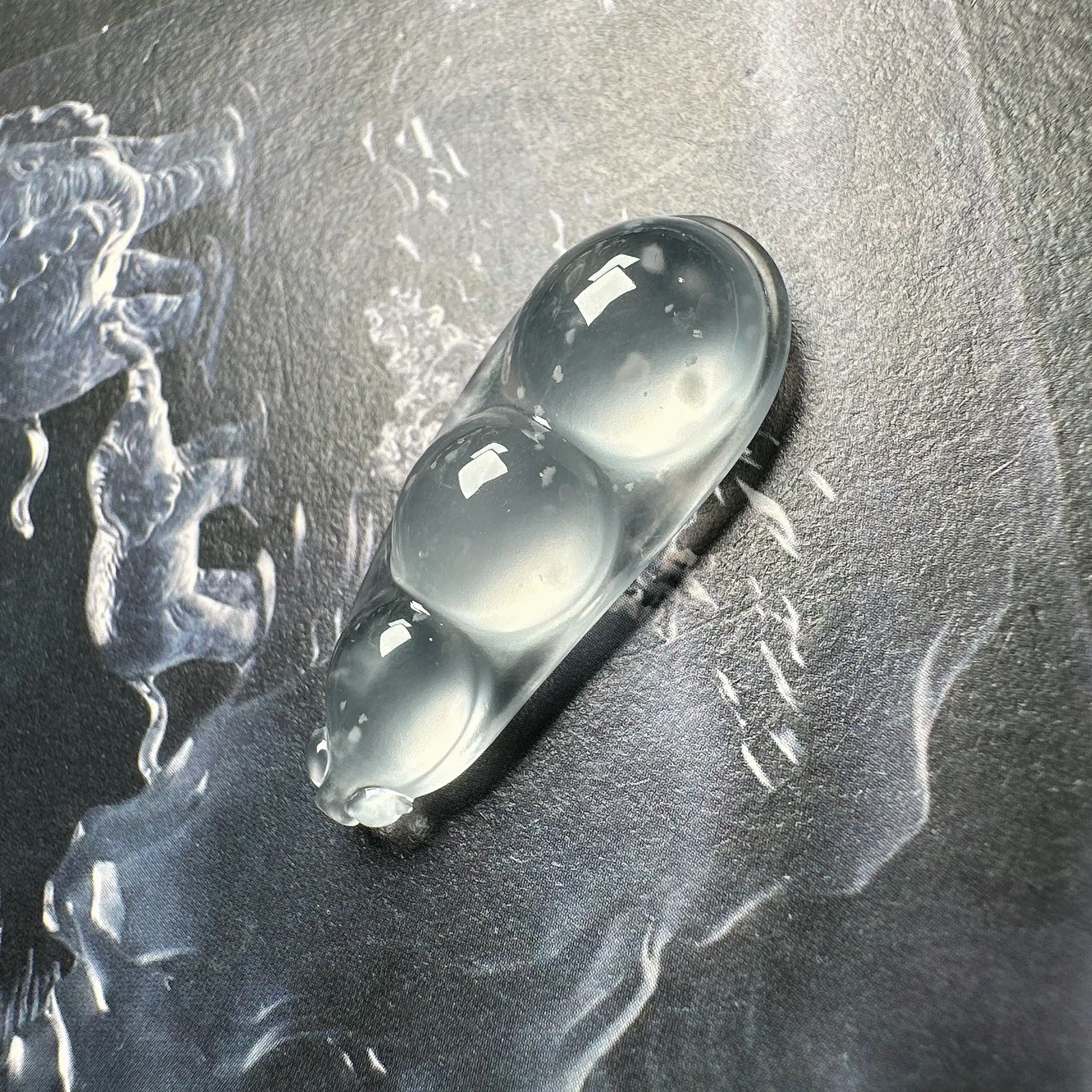 【雪花棉】老坑玻璃种雪花棉福豆，晶莹剔透，冰感十足，通透饱满，尺寸够大。