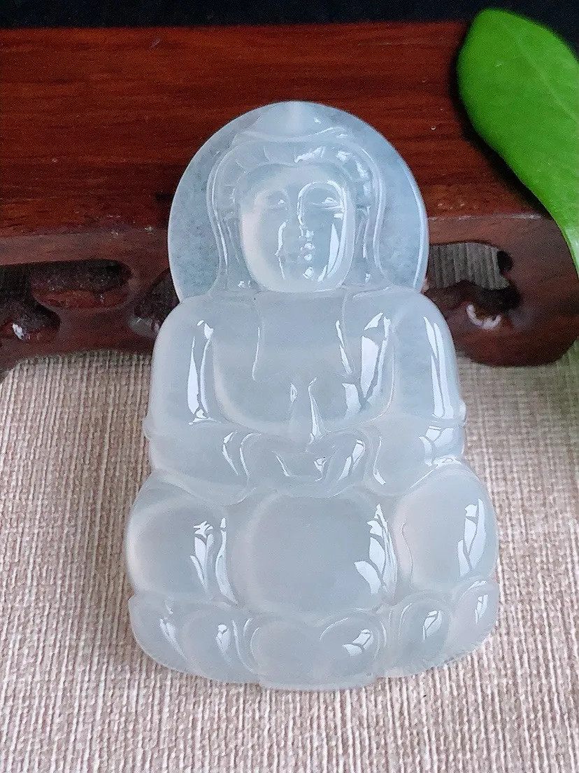 a货翡翠老坑冰种白月光大正装观音吊坠 尺寸65.5×39.4×5.7mm 重量29.00g 0710