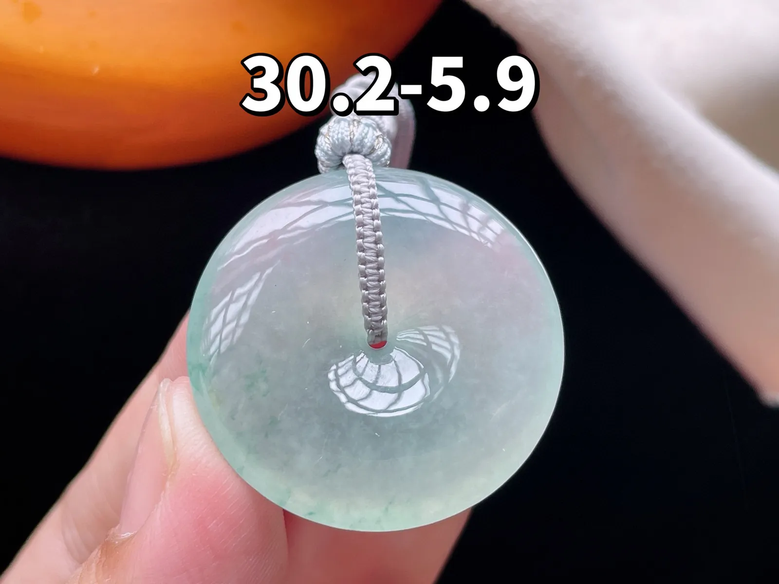 18K 冰种·平安扣

裸30.2-5.9