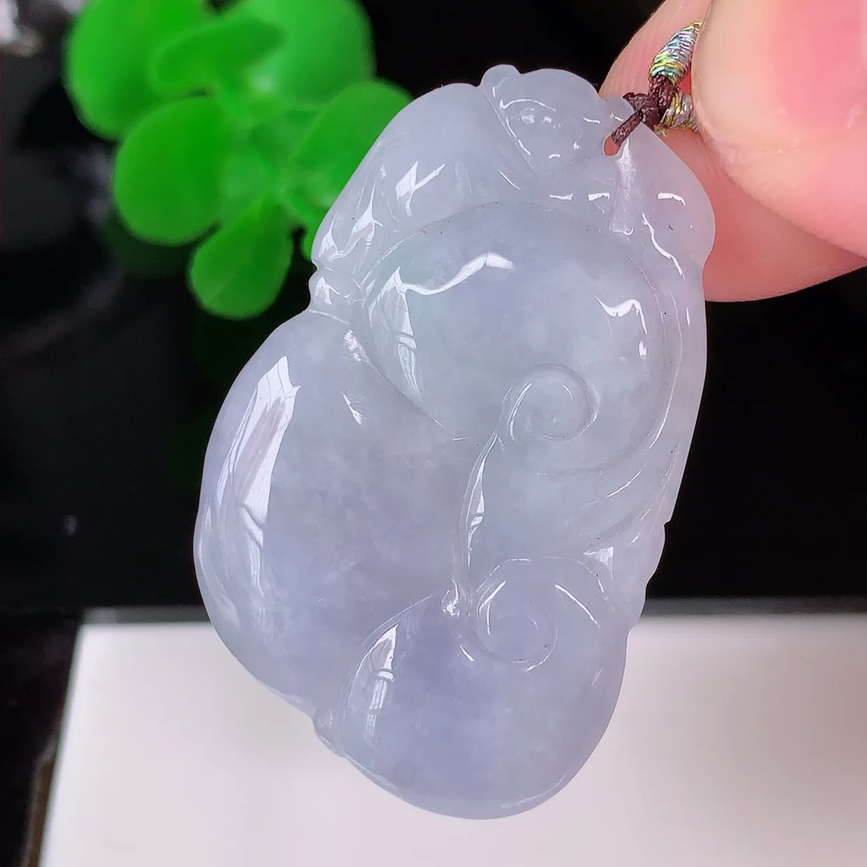 自然光实拍，冰润紫罗兰如意吊坠，翡翠如意，上身效果非常美，饱满大气，工艺美，万事如意，如意一生 #57.10