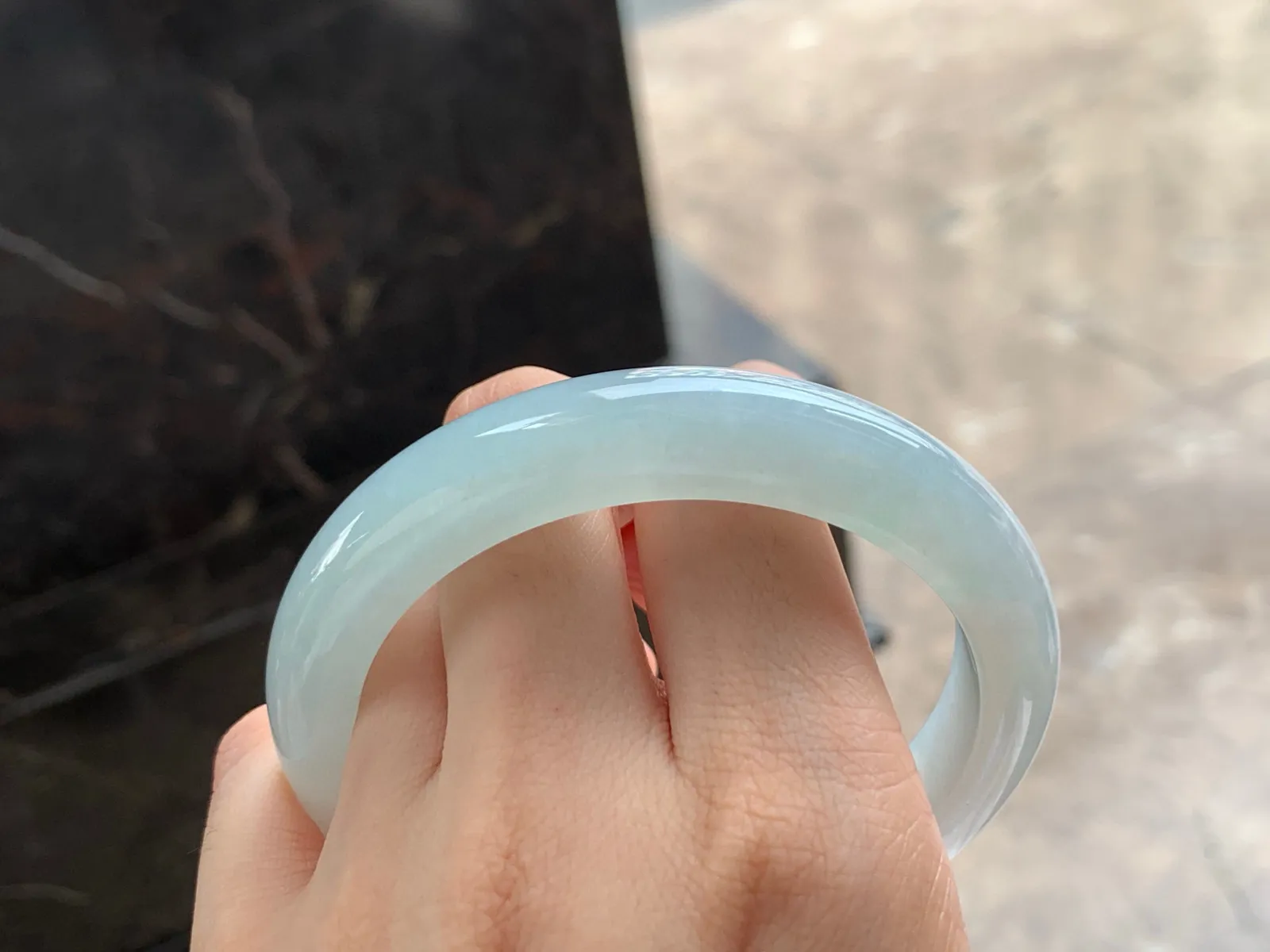 大圈手镯
水润清爽 60.8/12.2/8.2mm