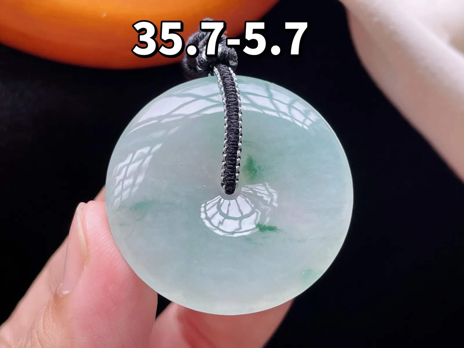 冰种飘花·平安扣

裸35.7-5.7