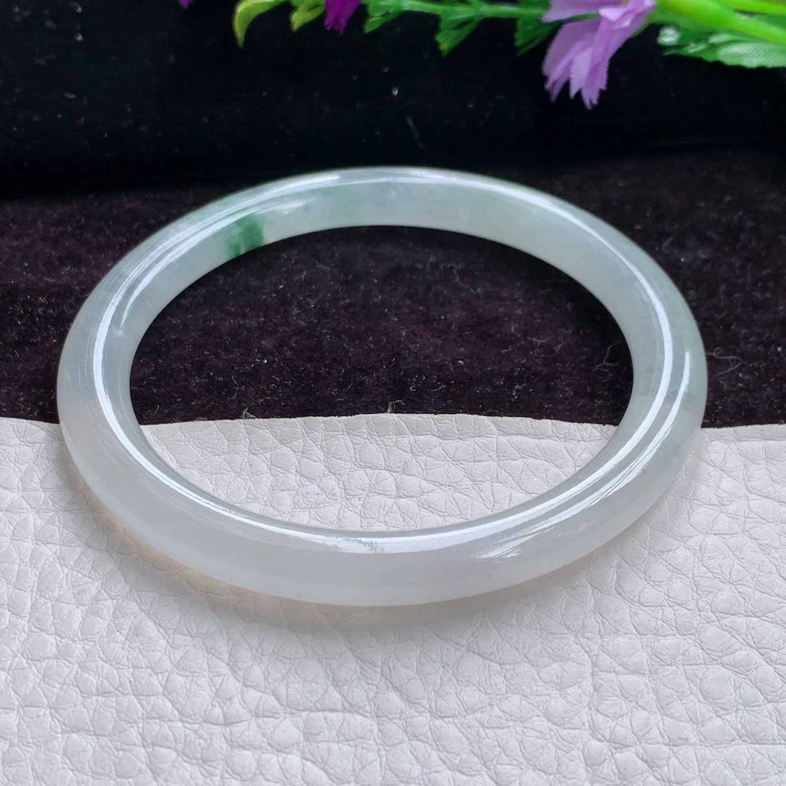 pj实拍58*7*8美人镯 精美冰胶飘花圆条翡翠玉手镯 玉手环