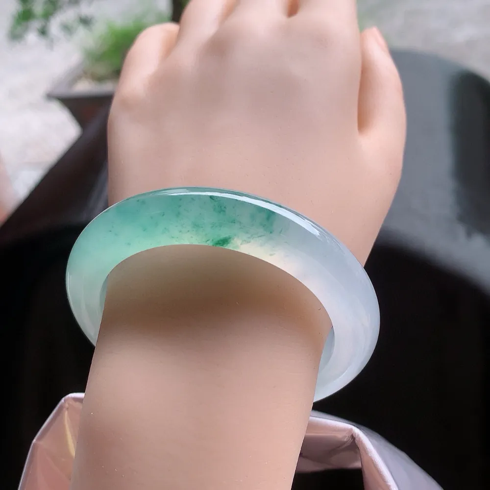 正圈冰玻蓝绿花 无瑕 尺寸:55.6/11.8/9.4   种水好